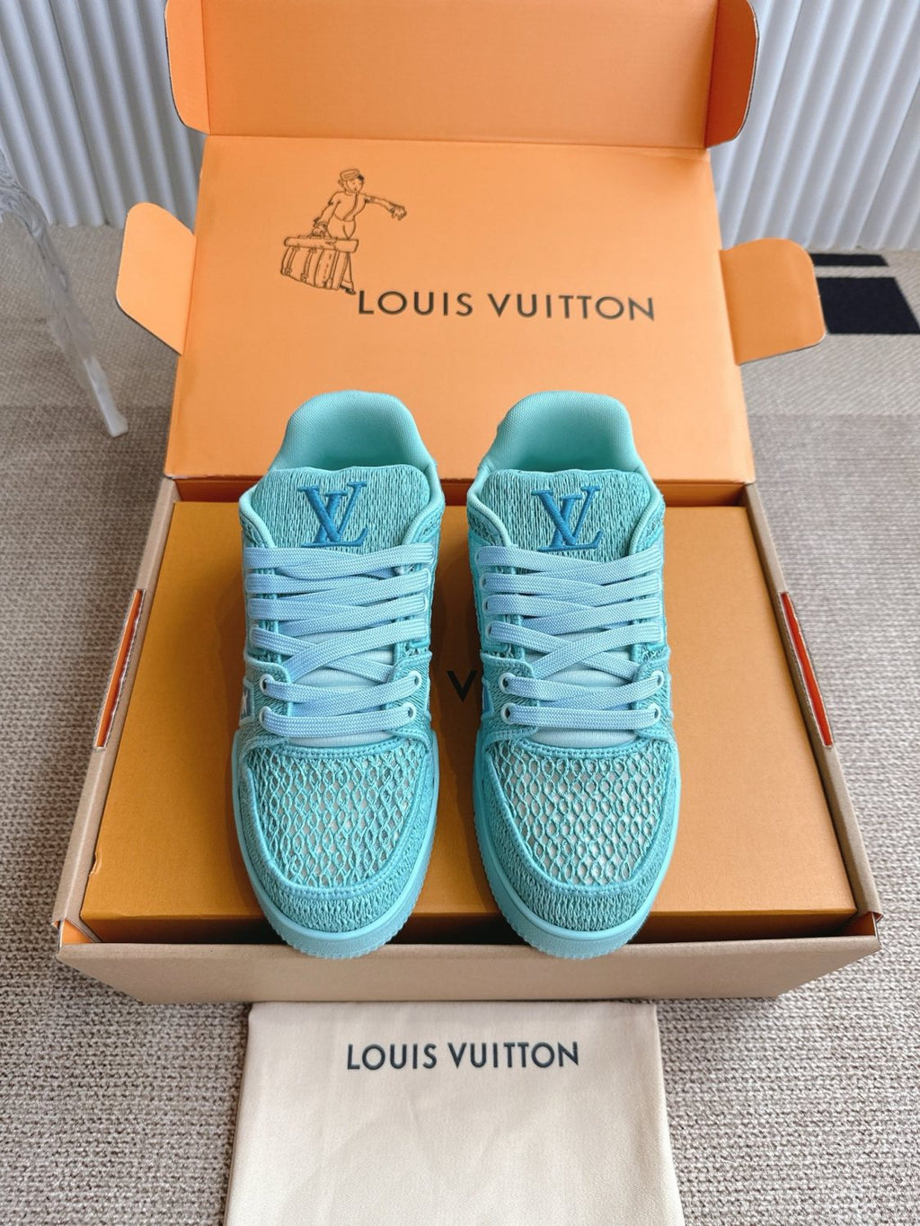 Louis Vuitton LV TRAINER Men's And Women's Spring/Autumn Fashion Casual Round-Toe Lace-Up Low-Top Shoes with Embroidered Upper Casual Sneakers Shoes #78472