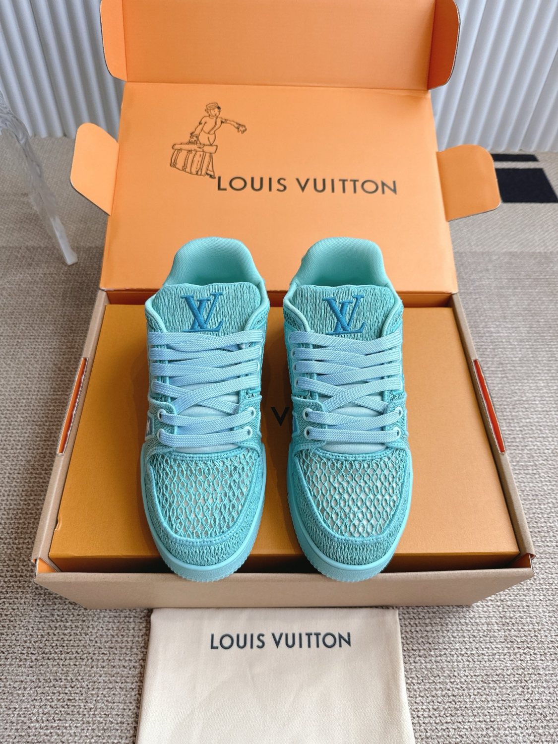 Louis Vuitton LV TRAINER Men's And Women's Spring/Autumn Fashion Casual Round-Toe Lace-Up Low-Top Shoes with Embroidered Upper Casual Sneakers Shoes #78472