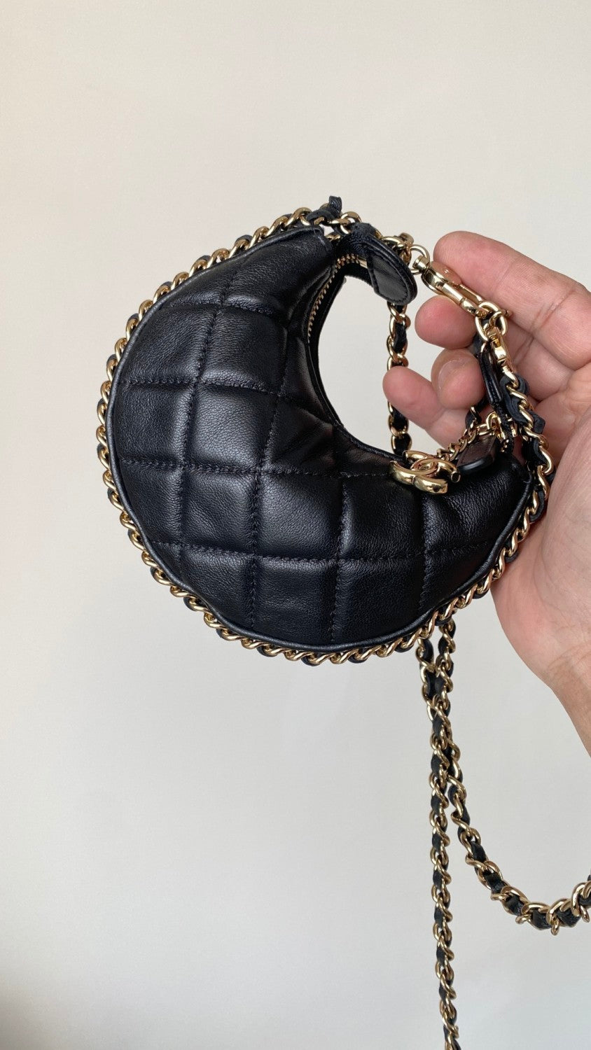 Chanel Diamond Chain Moon Bag Fashionable and Versatile Shoulder Crossbody Bag #332644