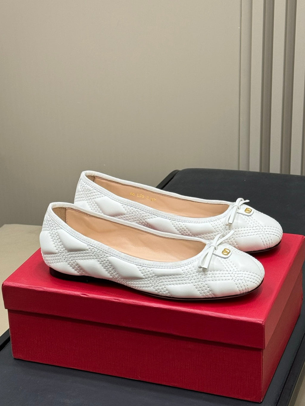 Valentino Garavani Leather Ballerinas #336893