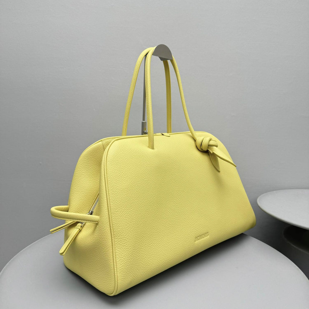 Jacquemus Le Turismo Women's Solid Bow Detail Zipper Closure Grained Leather Bowling Bag Tote Bags #75167