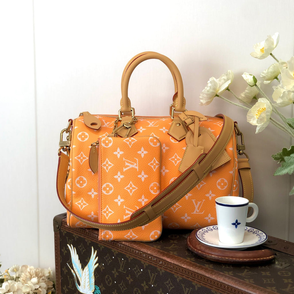 Louis Vuitton Women's Fashion Classic Cream Orange Logo Zipper Closure Leather Shoulder Bag Handbags In Small Medium And Large Sizes Crossbody Bag Bags #78653