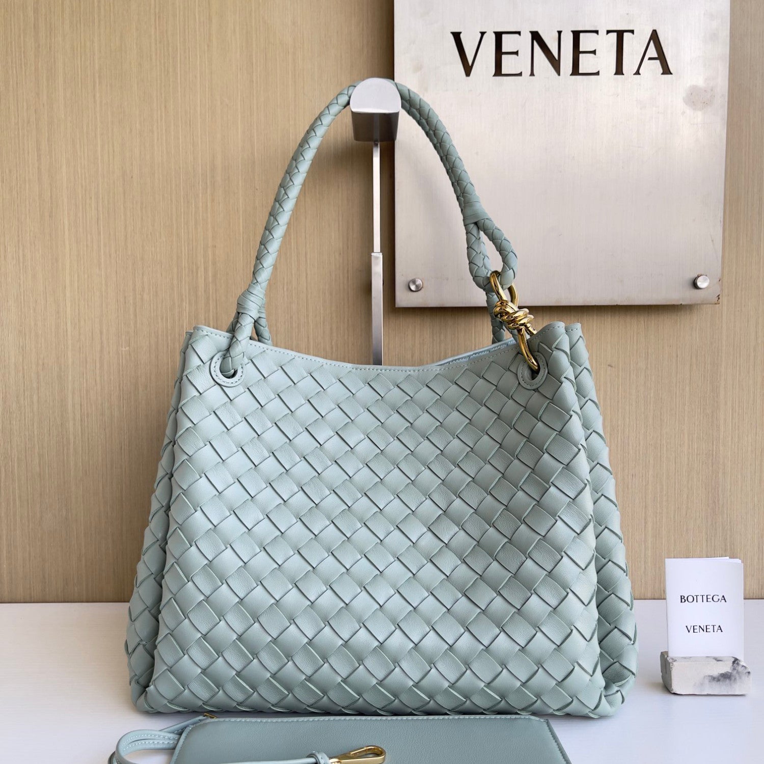 Bottega Veneta Large Parachute Women's Solid Color Lambskin Woven Tote Bag Bags #76484