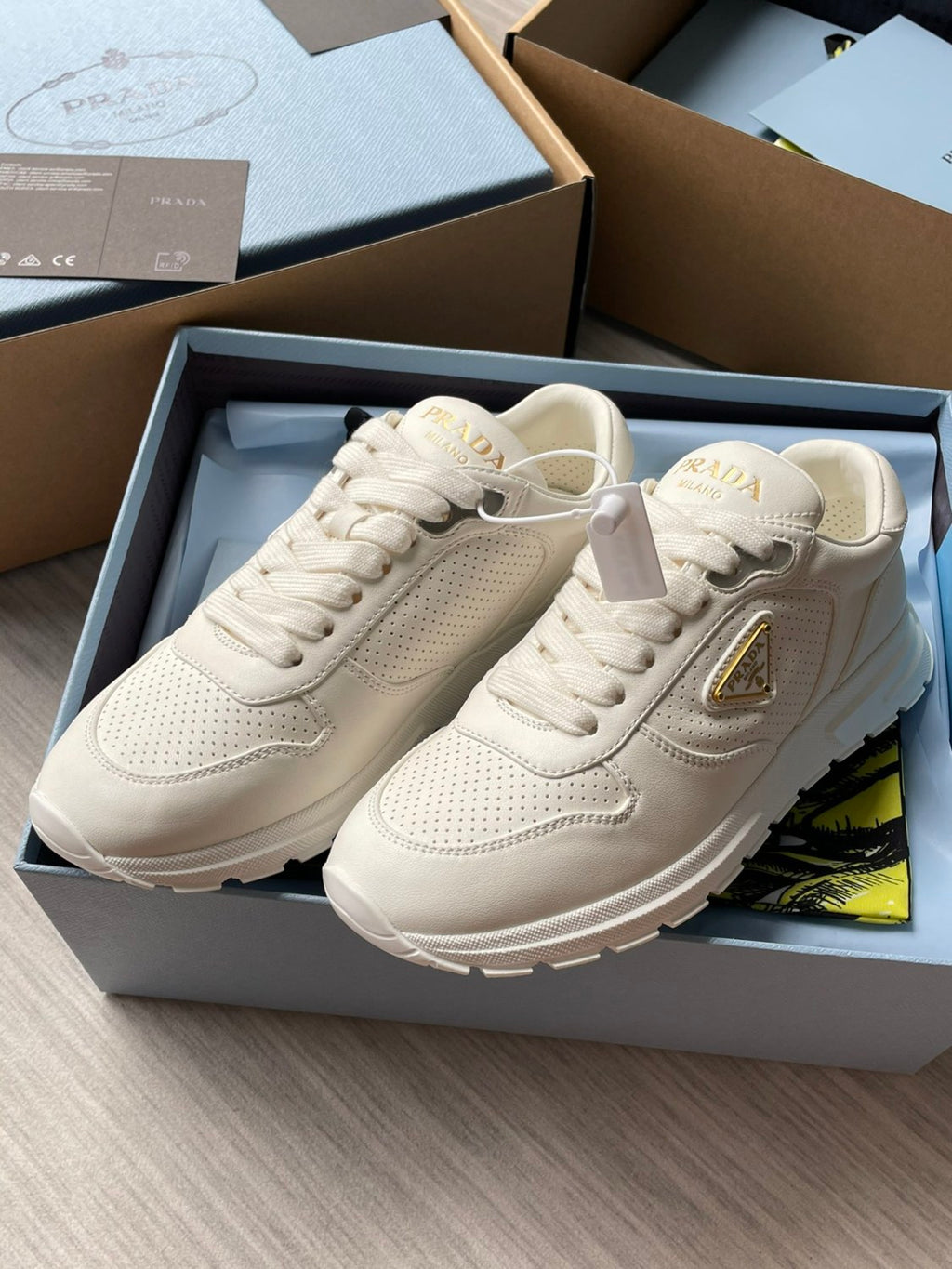 Prada Men's And Women's Spring/Summer Fashion Casual Round Toe Lace Up Enamel Triangle Metal Logo Leather Low Top Casual Sneakers  Shoes #78337