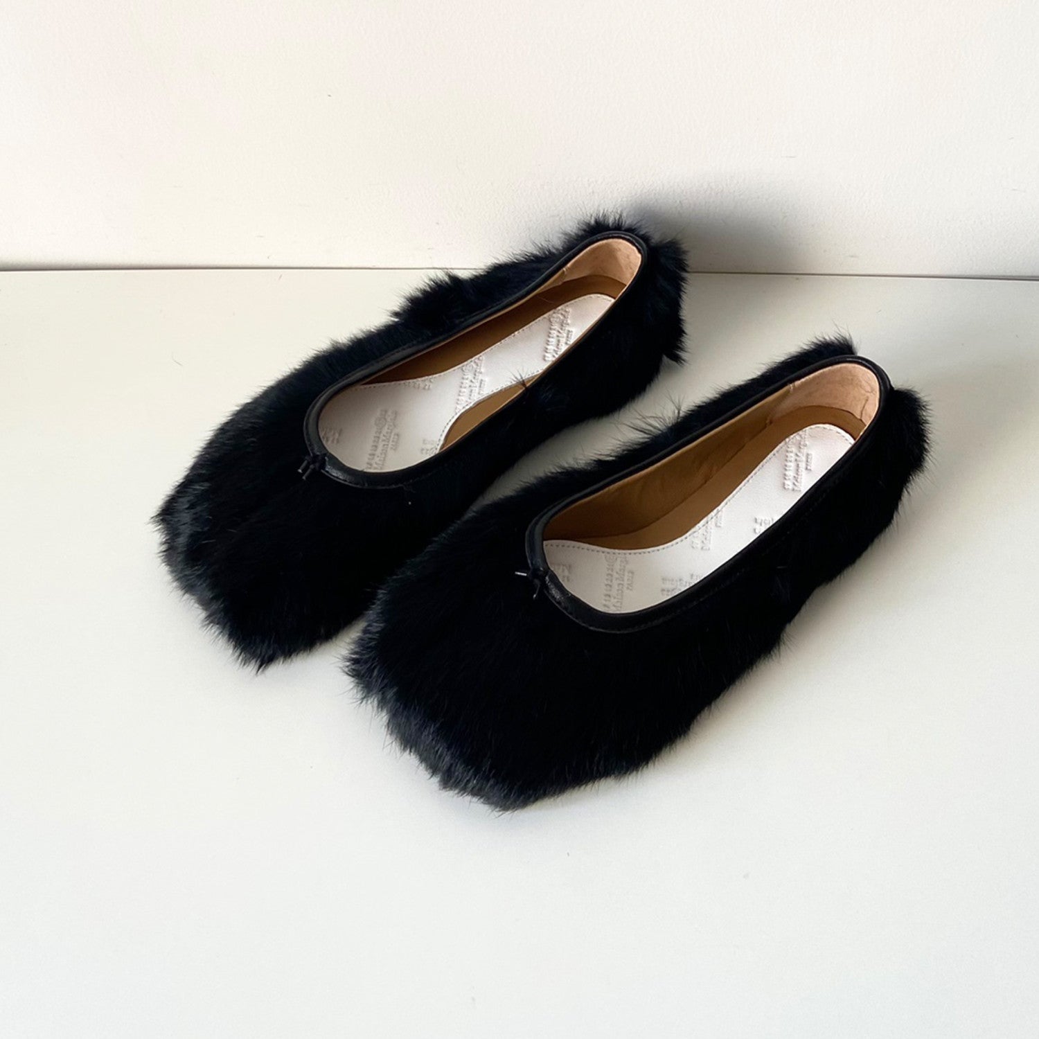 Maison Margiela Spring And Autumn Plush Split Toe Shoes Fashion Casual Comfortable Flat Shoes Solid Colour Temperament Women's Shoes #81148