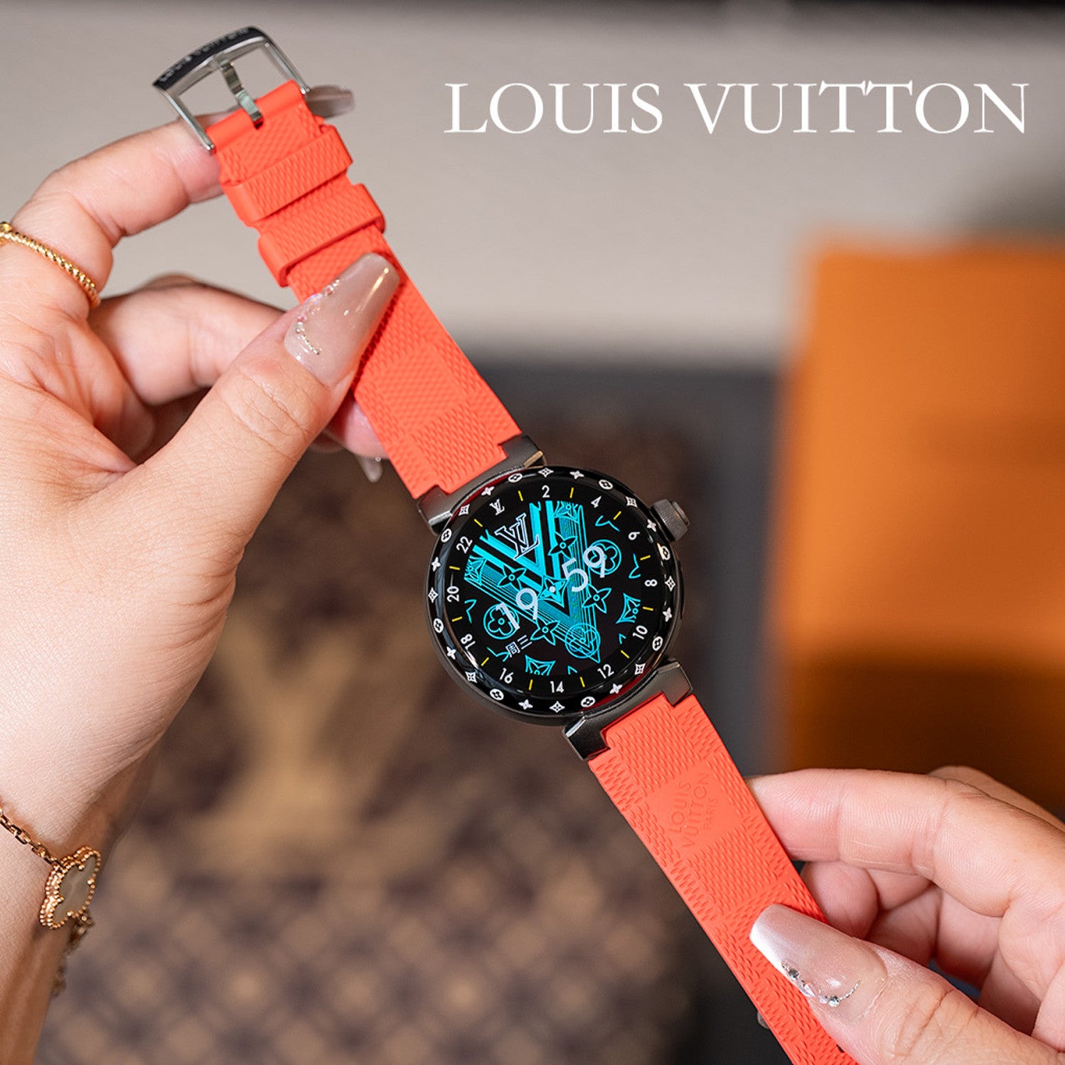 Louis Vuitton Tambour Horizon Light Up Connected Watch Men's Women's Fashion Accessories Diameter 44mm1.2 Inch Round Amoled Full Touch Screen Resolution 390*390 Sensor Actuator Life Waterproof Smart Watch #81447