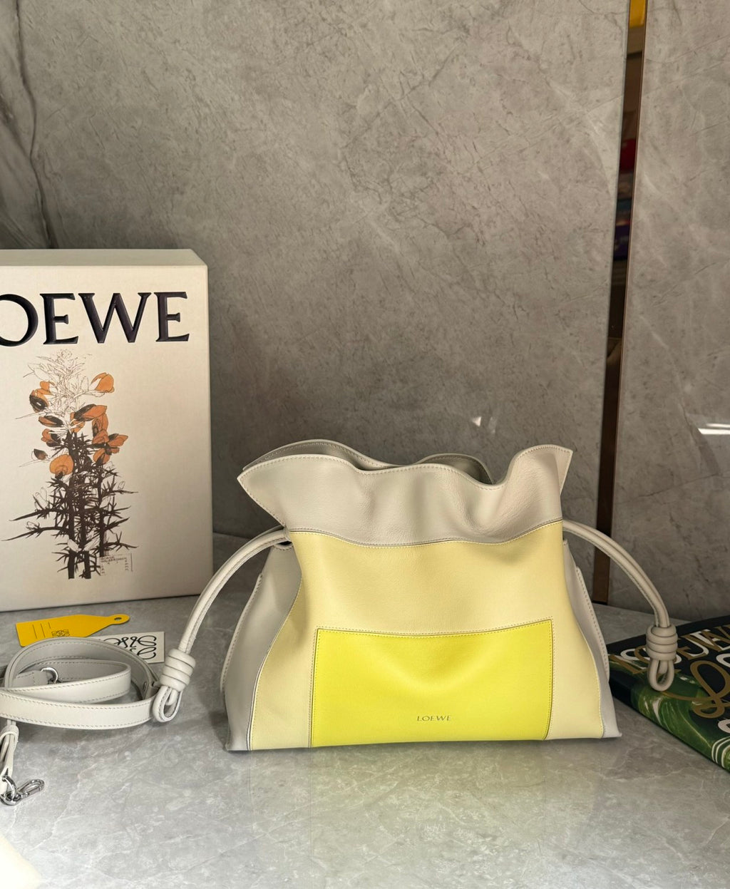 LOEWE Flamenco x Albers  Medium Nappa Leather Flamenco Clutch Caramel Bright Green Logo Classic Cowhide Colorblocked Clutch Bag #332361