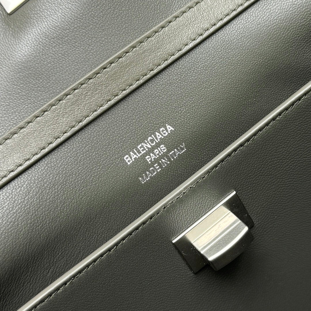 Balenciaga Women's Solid Color Large Capacity Rodeo Small Tote Casual Leather Silver Button Casual Shoulder Crossbody Bags Ngvp #9917
