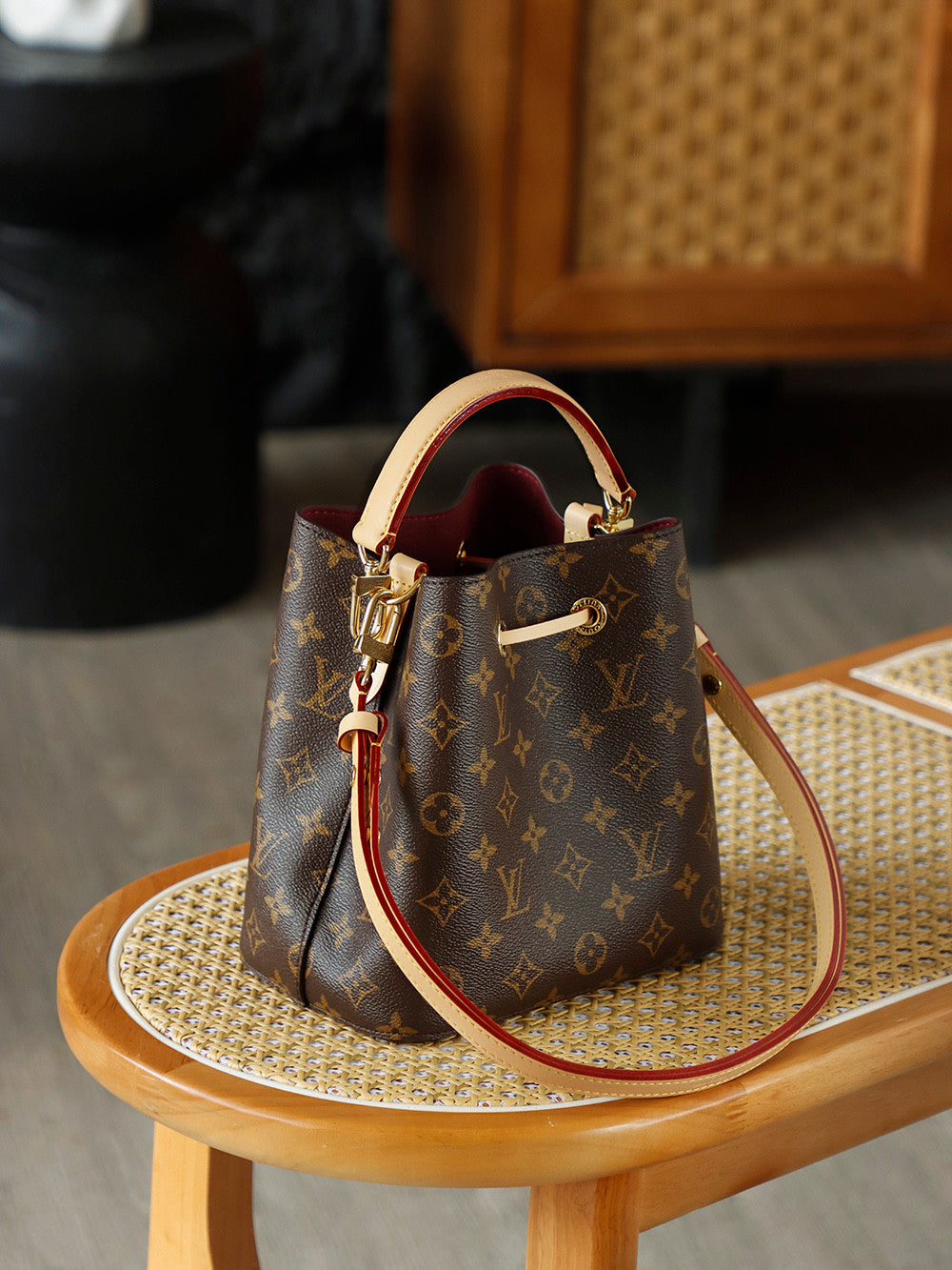 Louis Vuitton Néonoé BB Monogram Women's Handbags Classic Bucket Bag #333040