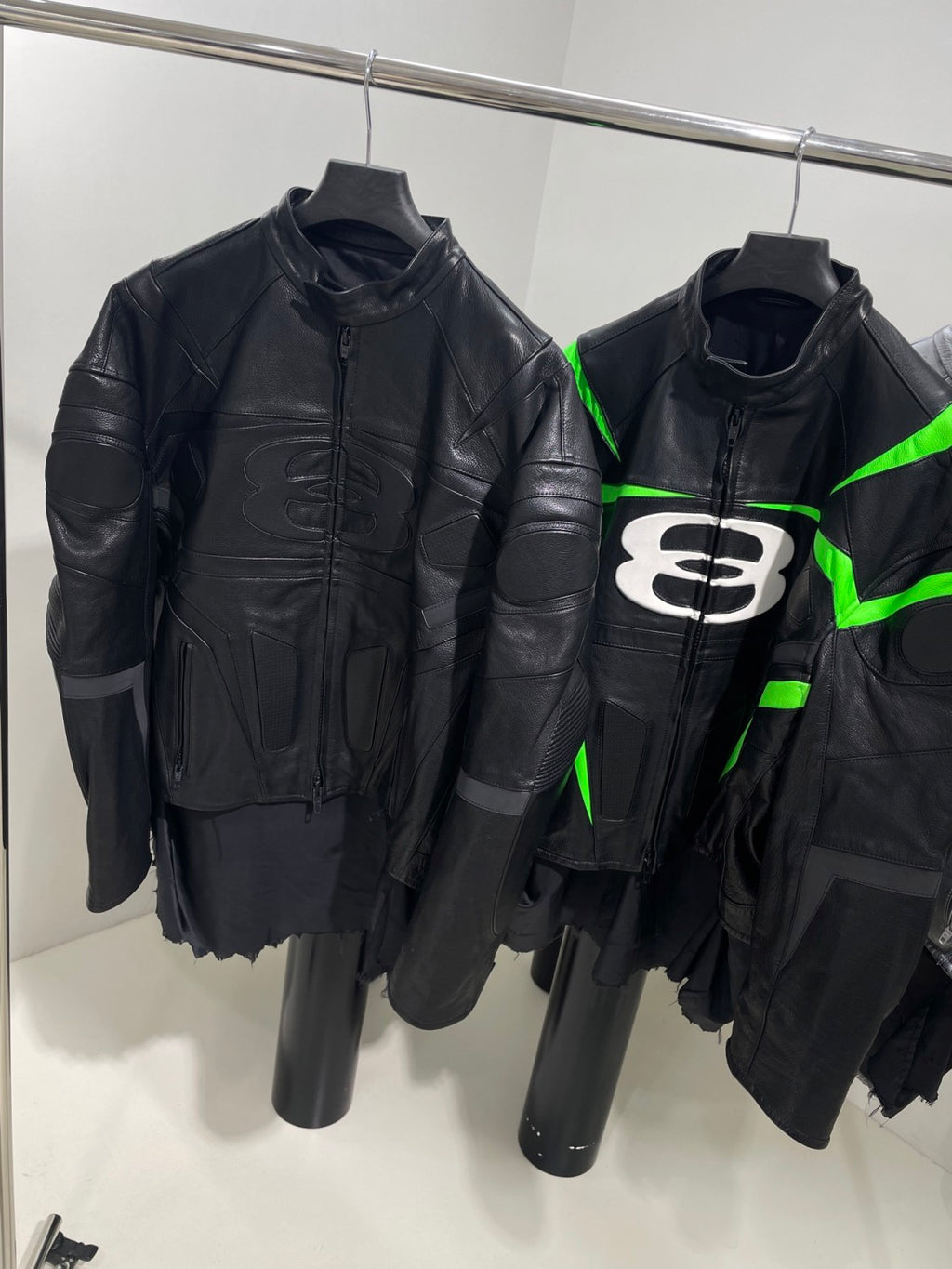 Balenciaga Men's Autumn and Winter Solid Color Irregular Shape Round Neck Zipper Long Sleeve Leather Jacket #75194