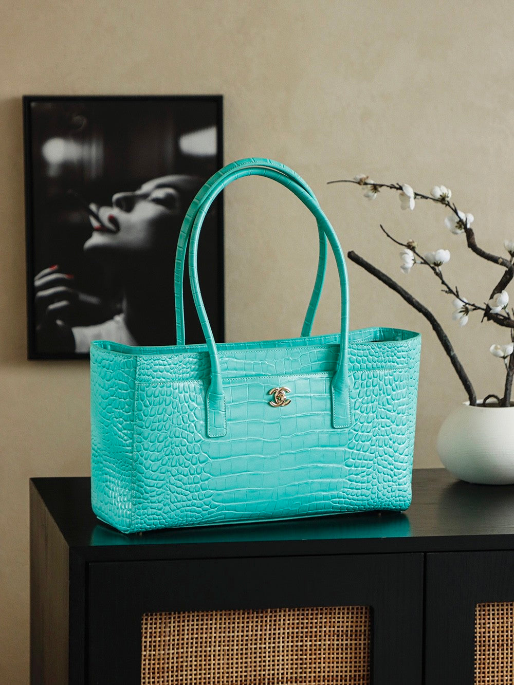 Chanel Spring/Summer 2026 Crocodile-Embossed Leather Handbag Classic Double C Metal Logo Stylish and Elegant Large-Capacity Clutch Bags Bag #195597