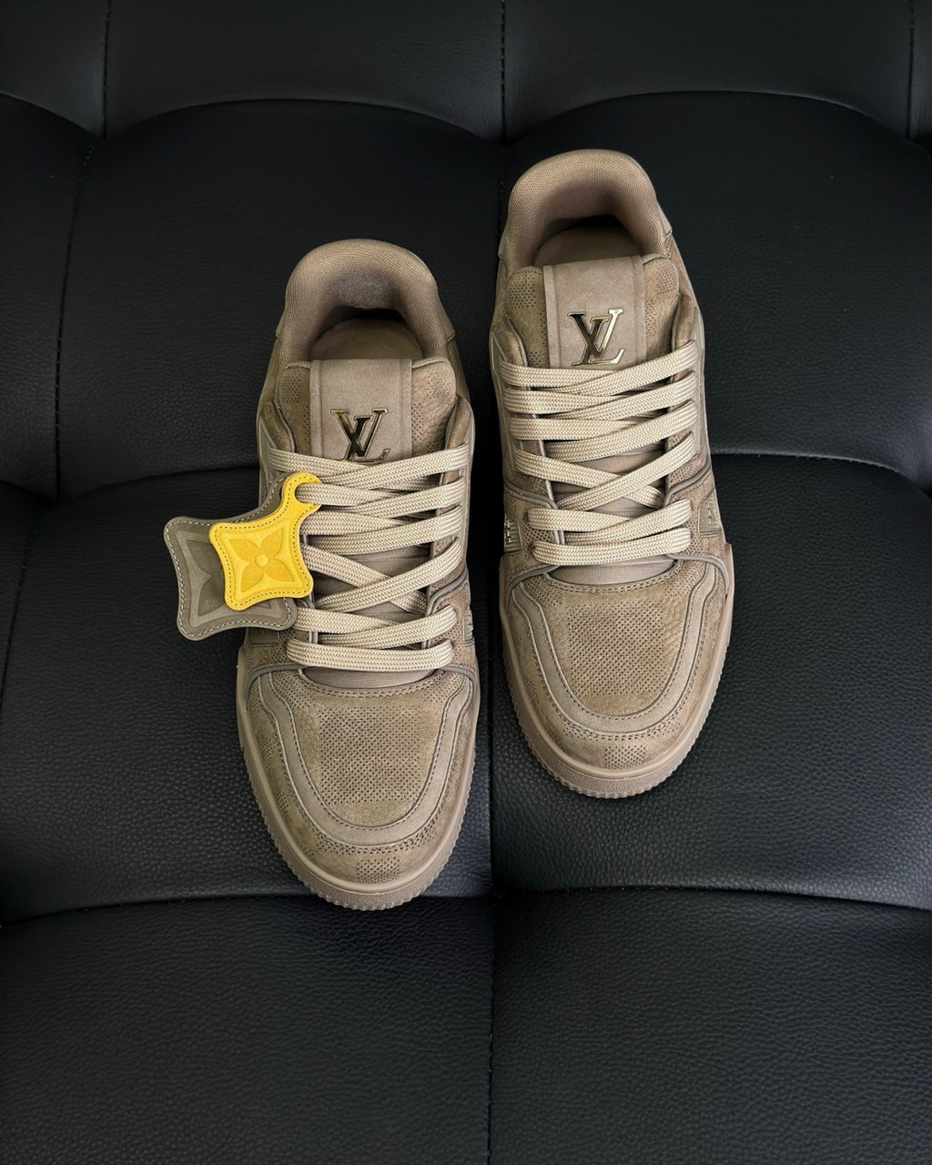 Louis Vuitton LV Trainer Men's Four Seasons Solid Color Cowhide Low-top Lace-up Flat Casual Shoes #76661