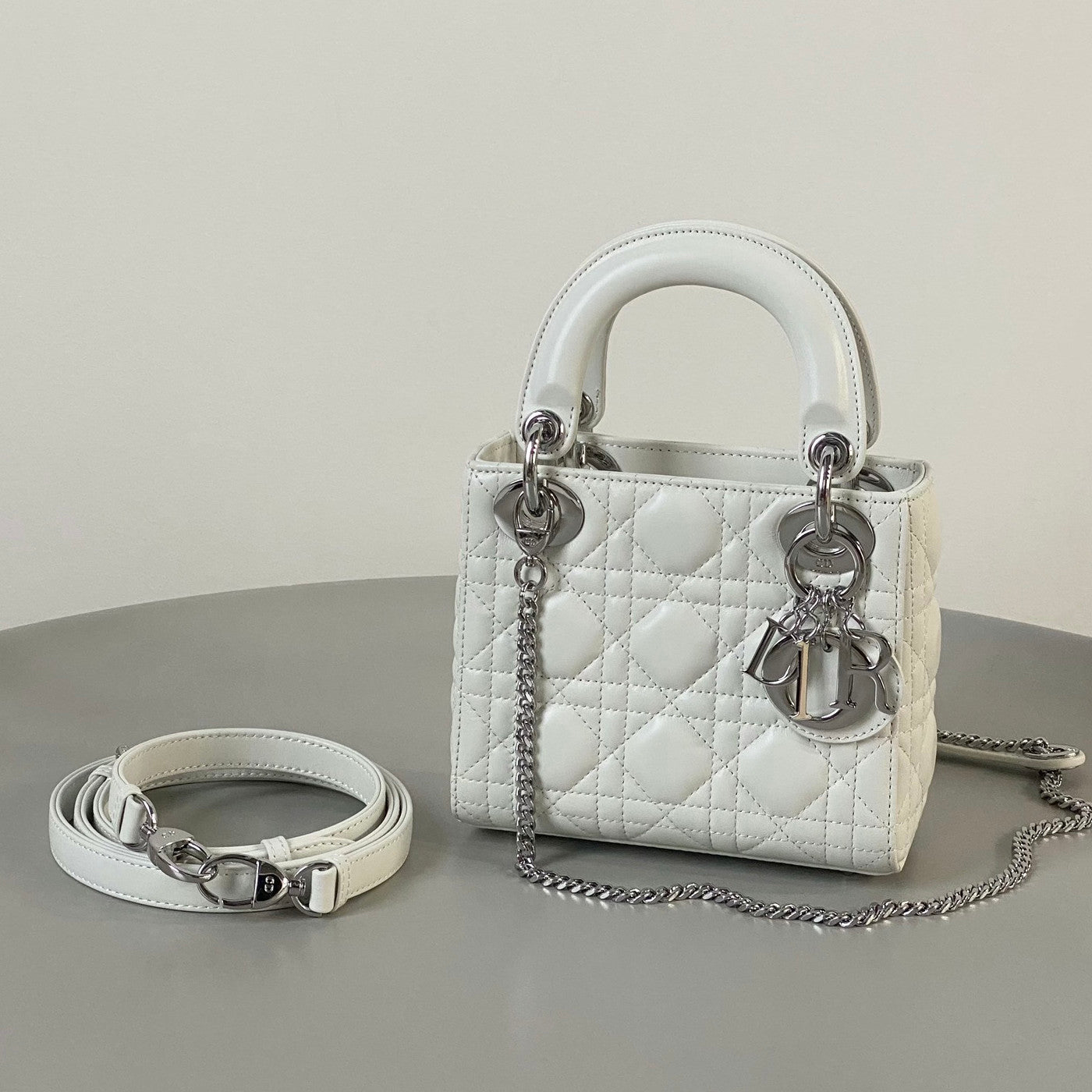 Dior Lady Women's Solid Color Metal Pendant Removable Chain Shoulder Strap Wicker Pattern Sheepskin Leather Single Shoulder Crossbody Handbag Bag Bags #77983