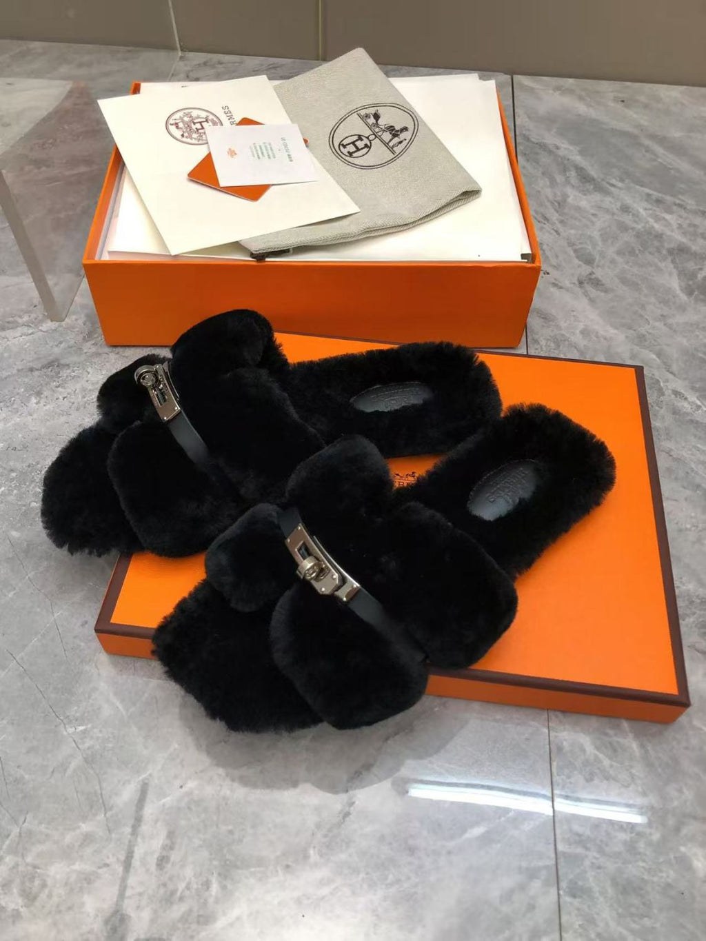 Hermes Women's Spring. Summer. And Fall Solid Color Wool And Leather Slip-On Flat Casual Shoes #81516
