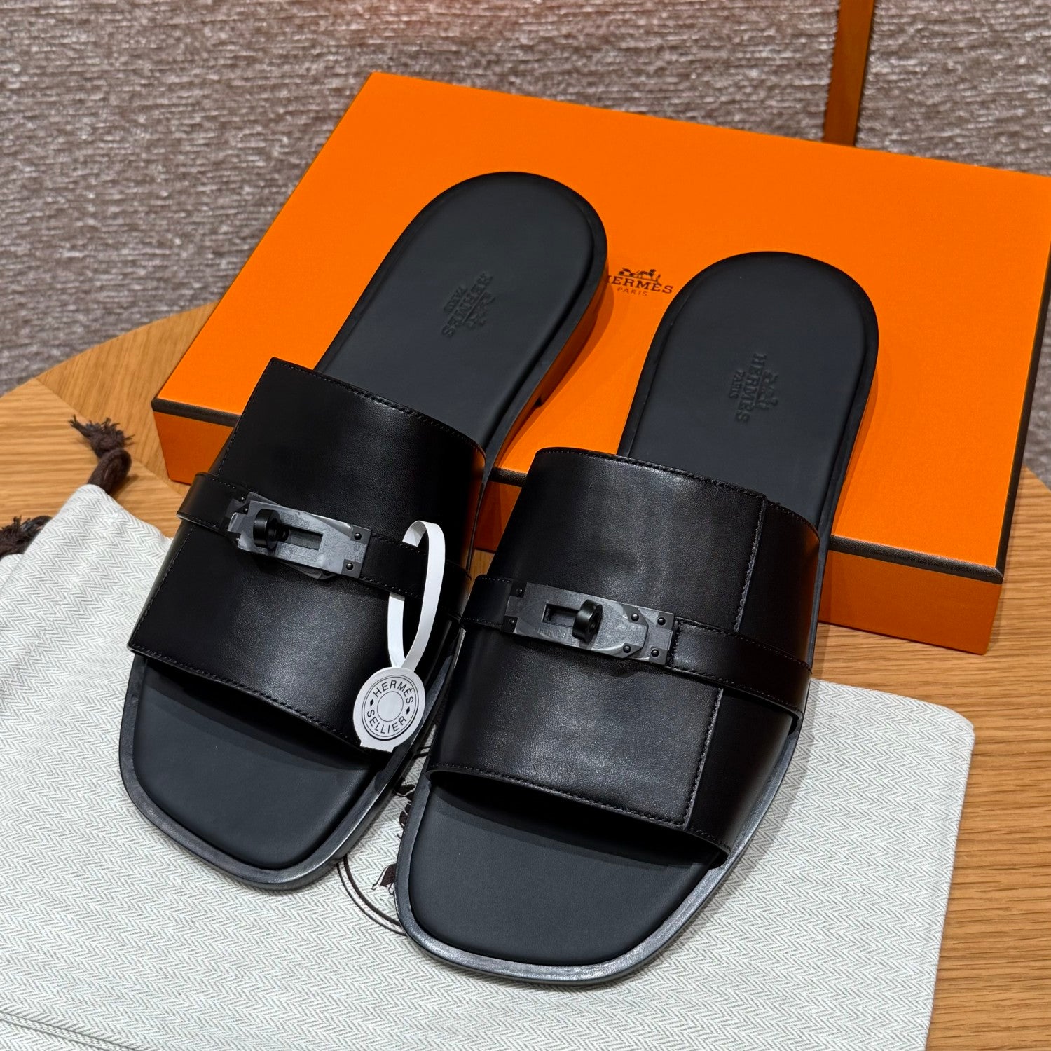 Hermes Gabriel Men's Summer Fashion Comfortable Logo Sandals Leather Casual Slippers #81144