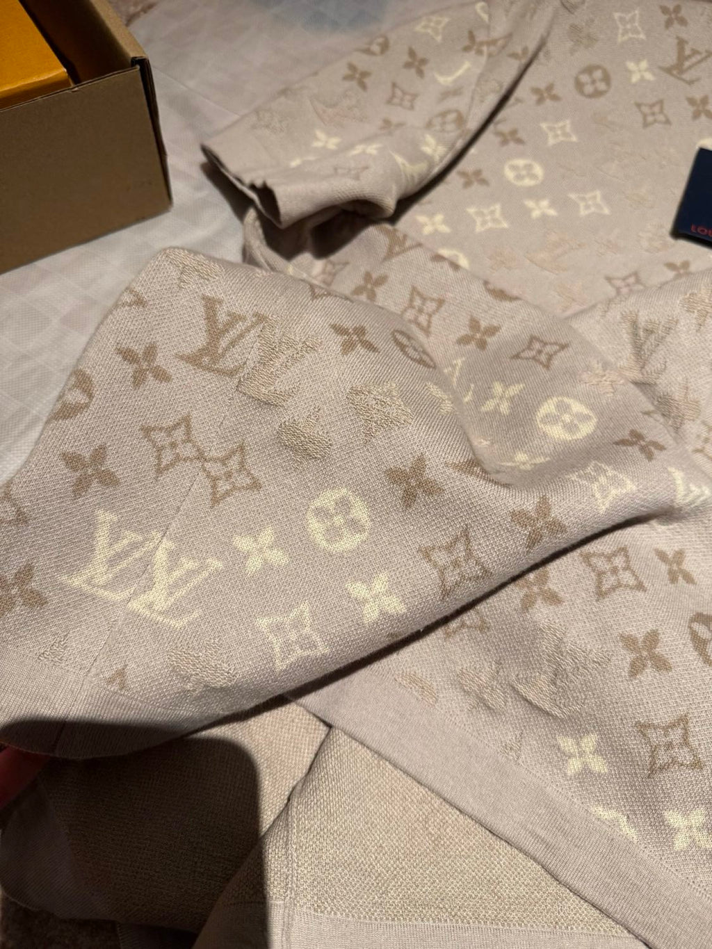 Louis Vuitton Monogram Short Sleeved Crewneck #334471