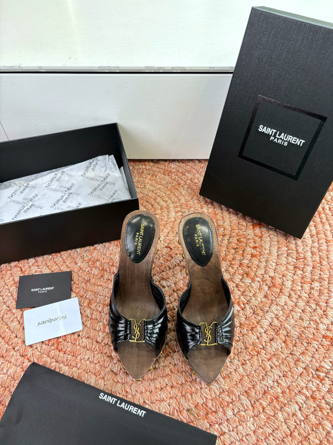 Saint Laurent BABYLONE Clogs in Smooth Leather #379492