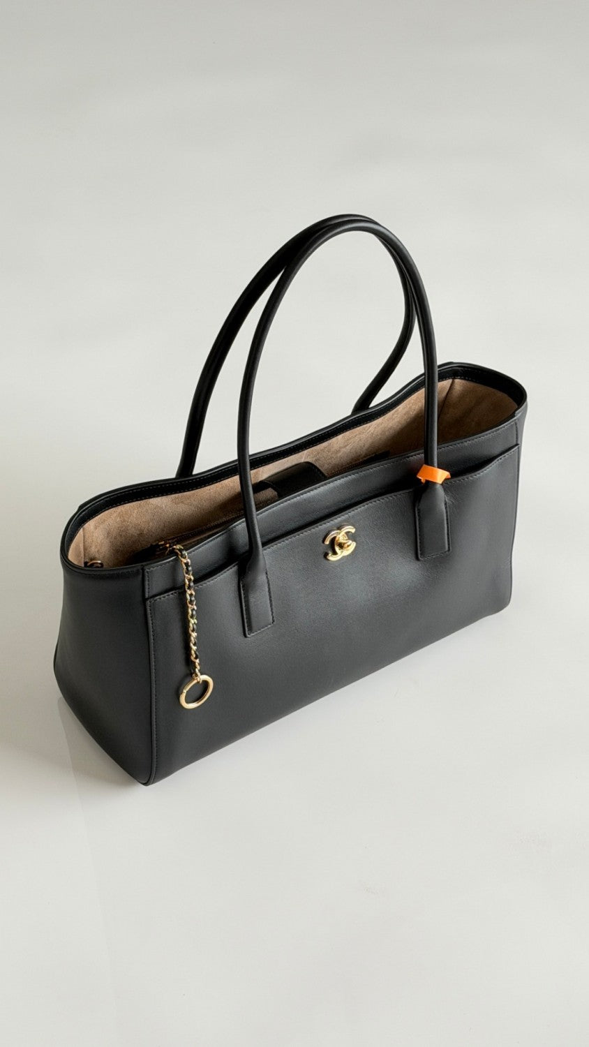 Chanel Cerf tote Bag #377245
