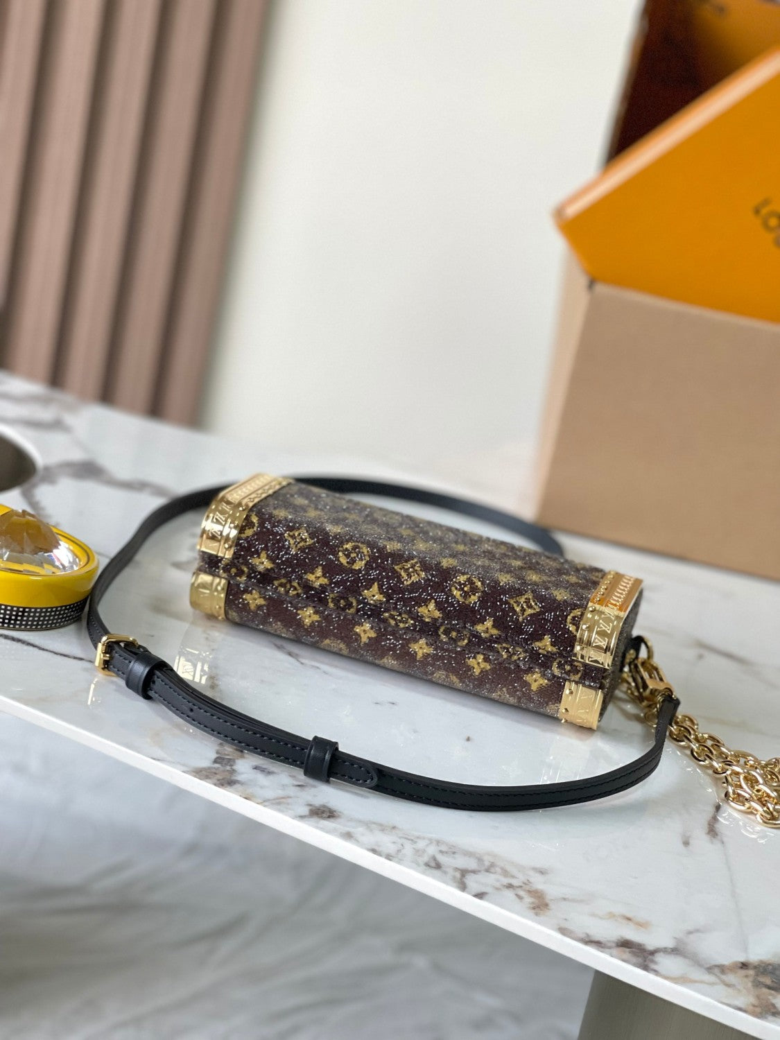 Louis Vuitton Vanity Case Women's Brown Detachable Adjustable Shoulder Strap Magnetic Buckle Closure Canvas Quilted Cowhide Cosmetic Case Shoulder Bag Bags #76839