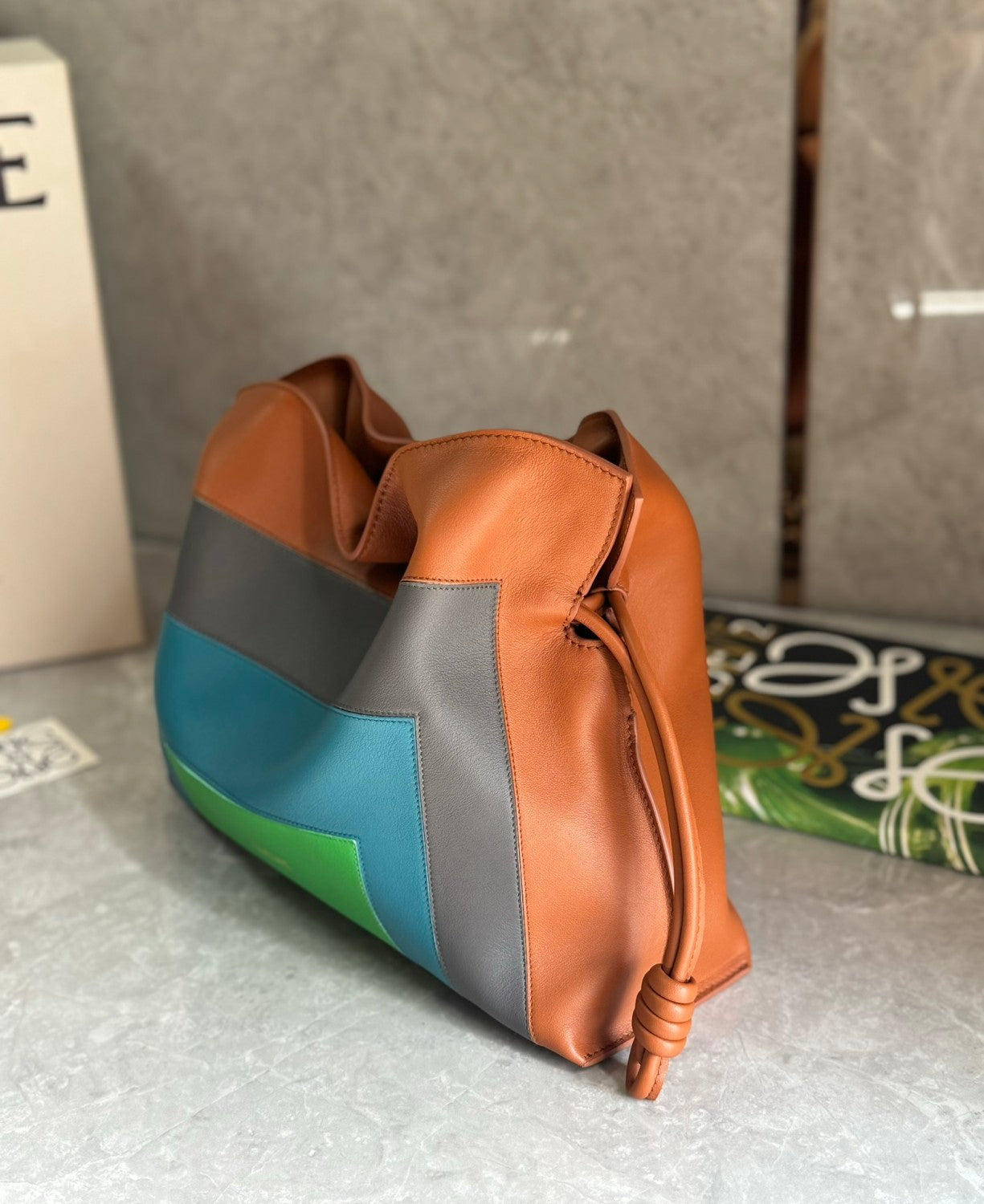 LOEWE Flamenco x Albers  Medium Nappa Leather Flamenco Clutch Caramel Bright Green Logo Classic Cowhide Colorblocked Clutch Bag #332361