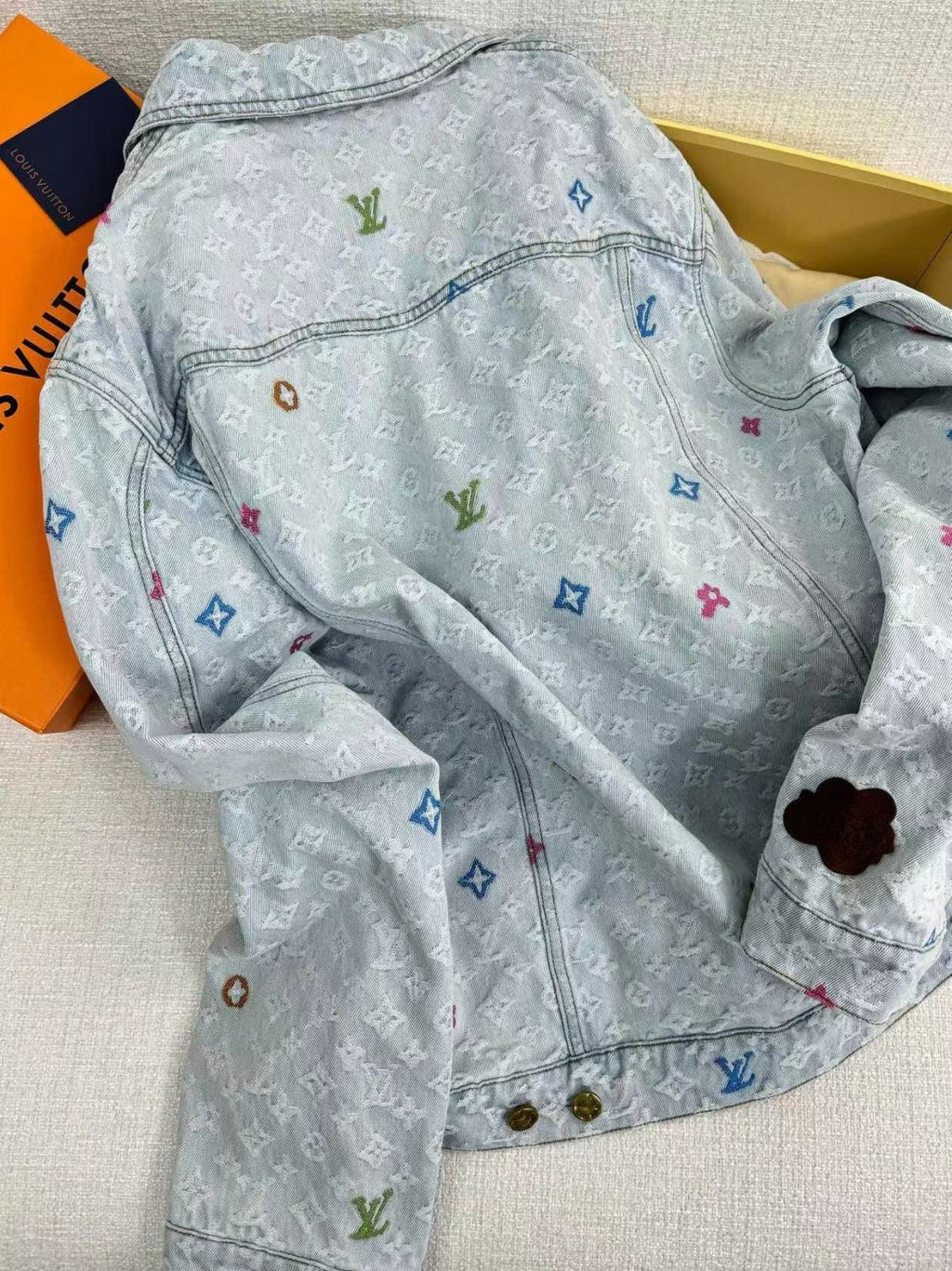 Louis Vuitton Men's Autumn And Winter Light Blue Logo Letters Embroidered Lapel Single Breasted Long Sleeved Denim Jacket Pocket Jeans Pants Set Suit #99427