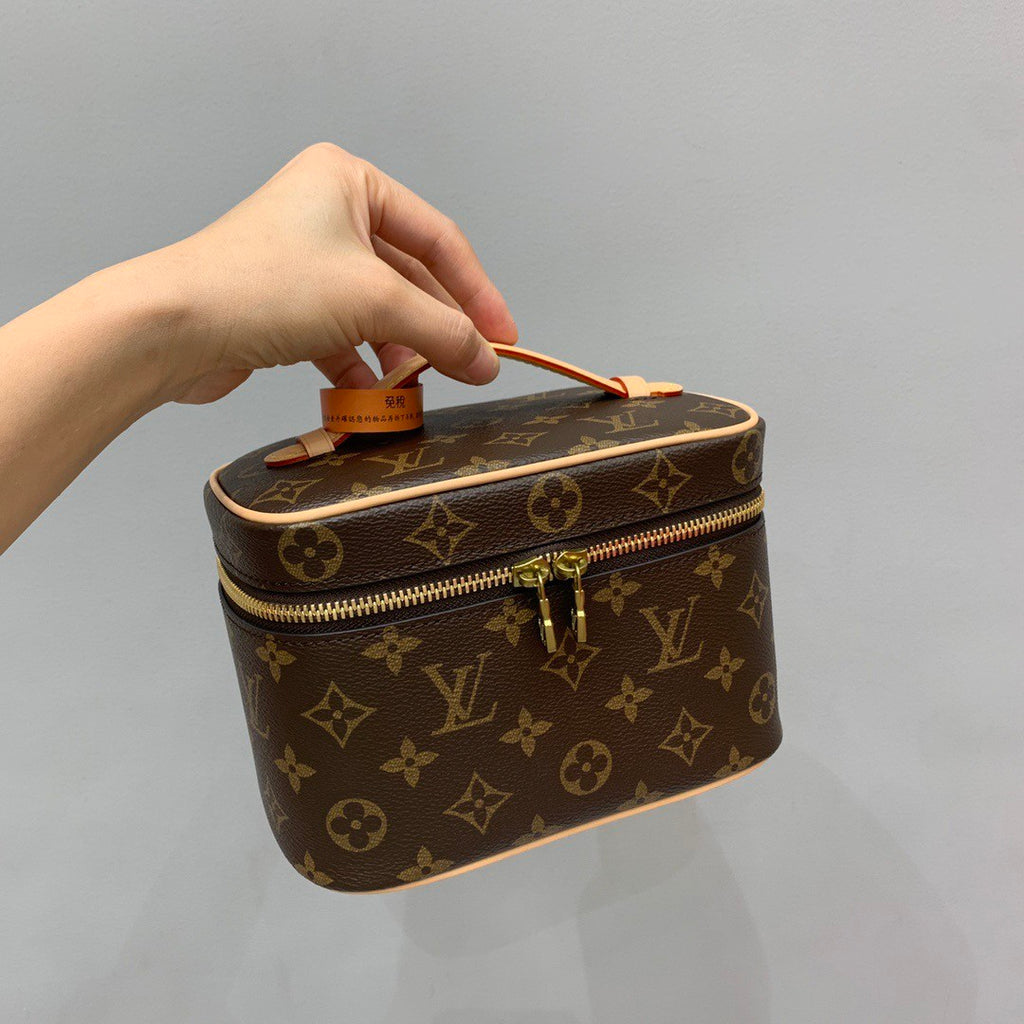 Louis Vuitton Nice Makeup Bag  Lv Classic Monogram Mini Makeup Clutchzipper Closure Water-resistant Canvas With Coated Lining  Stylish Vacation Bag Bags M44495 #195933