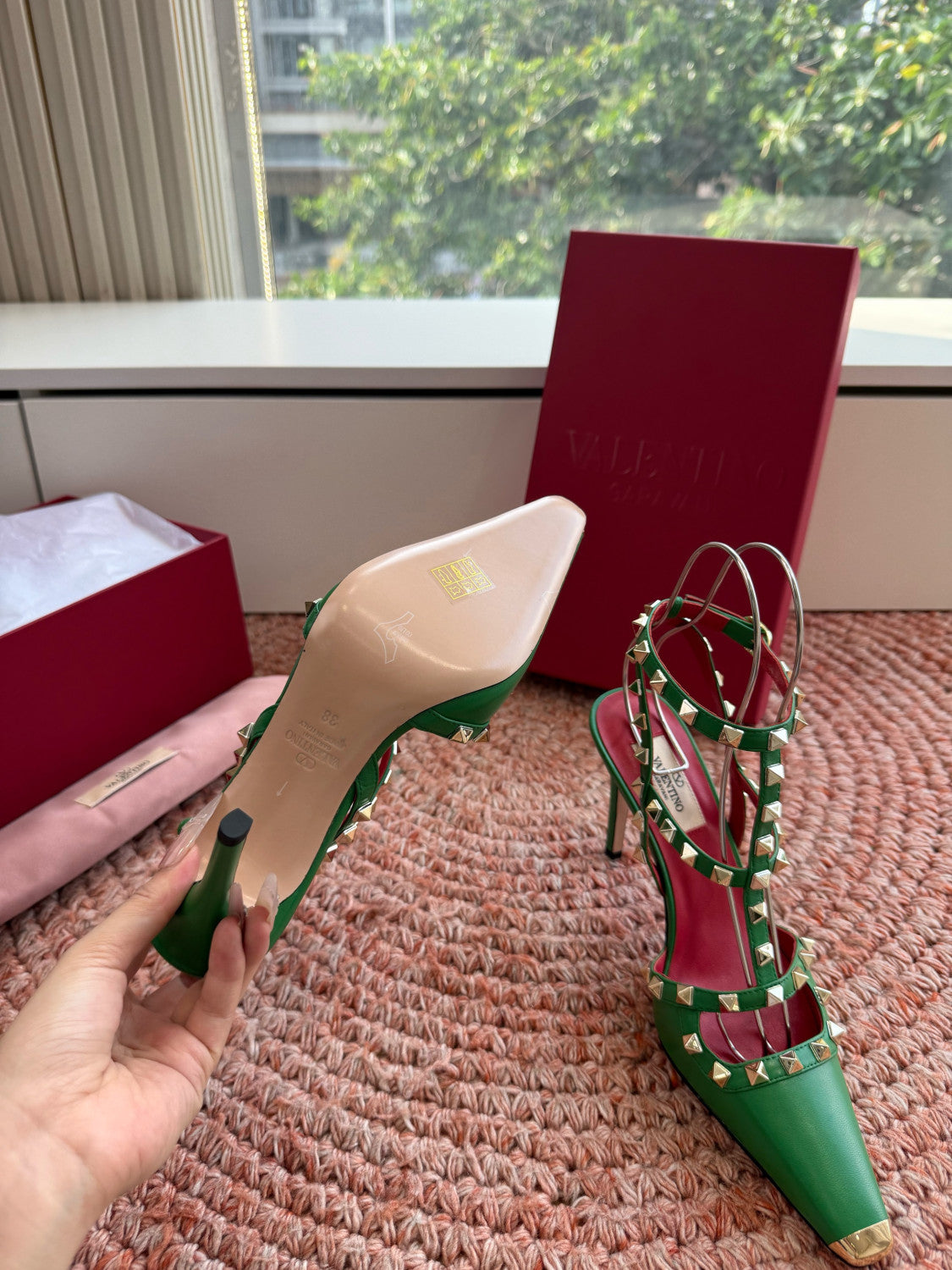 Valentino Rockstud Kidskin Pumps 100mm for Woman #385071