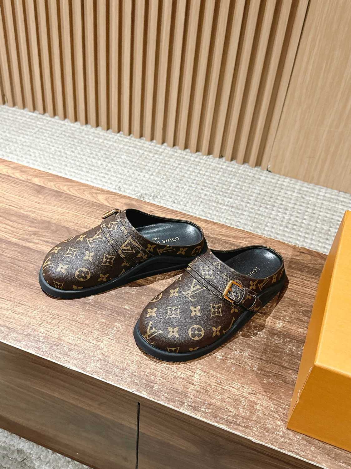 LOUIS VUITTON LV To-Go Flat Comfort Clog Shoes #379748