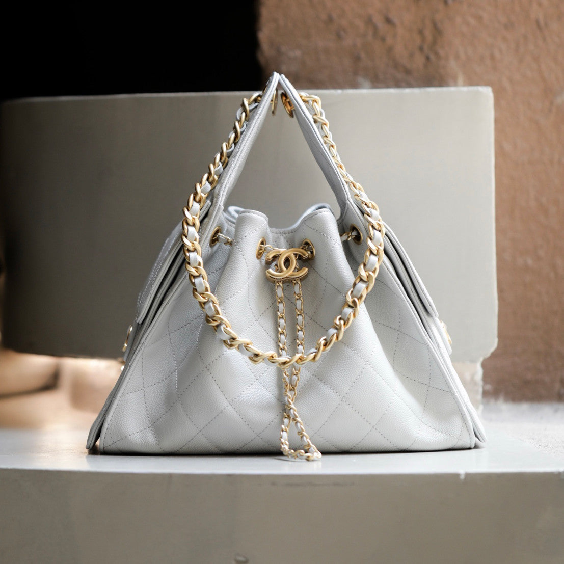 Chanel Women's Fashion Classic Solid Color Leather Logo Drawstring Underarm Bag Chain Handbag Tote Shoulder Bag Bags AS5293-B20304-U2367 Metallic-colored Leather Tends To Fade Easily #78855