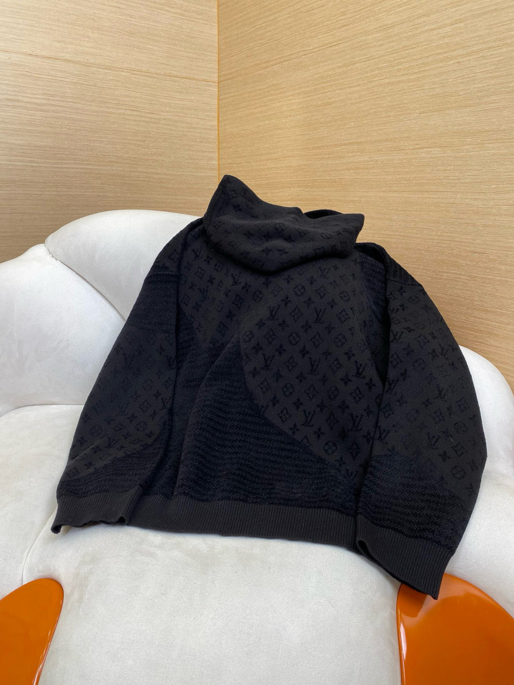 Louis Vuitton Men's Spring and Autumn Solid Color Letter Printed Cotton Long Sleeve Hooded Sweatshirt #75315
