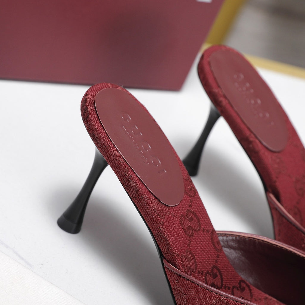 Gucci Leather Chain Decorated High Heel Sandals #387634