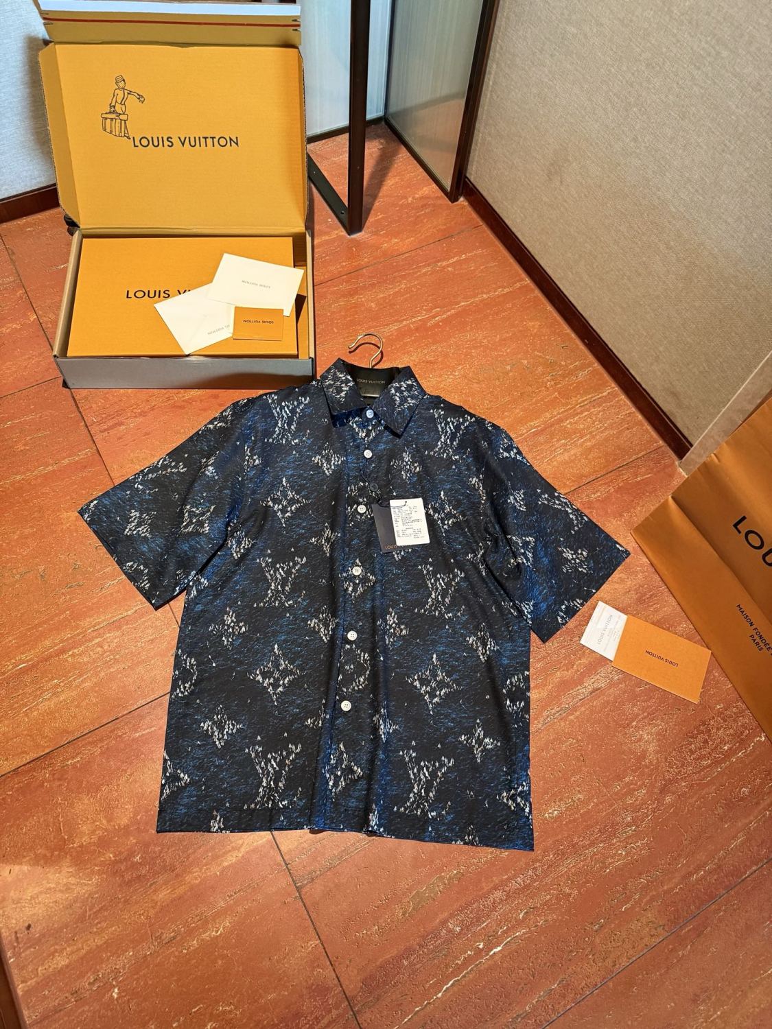 Louis Vuitton Men's Summer Logo Print Single Breasted Silk Short Sleeved Shirt And Casual Drawstring Shorts Suit Set #76997