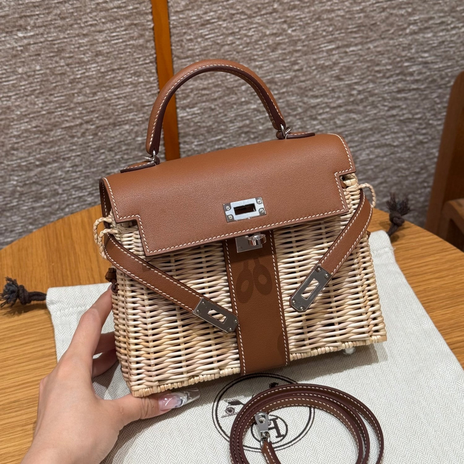 Hermes Women's Classic Fashion Silver Buckle Leather Wicker Handbag Crossbody Bag Shoulder Bag Bags #78424
