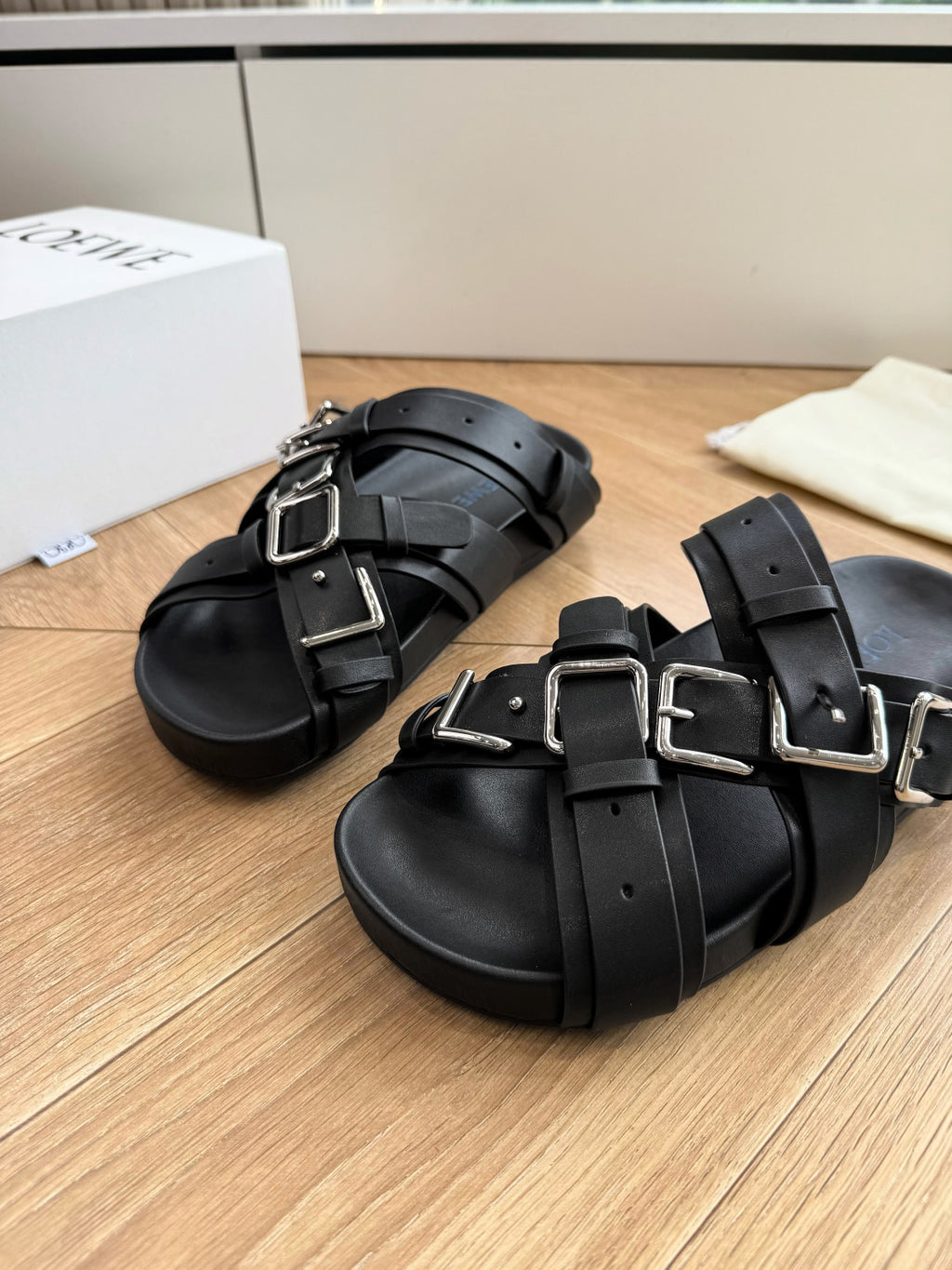 LOEWE Type Fussbett Sandal in Vegetable-tanned Calfskin #387117