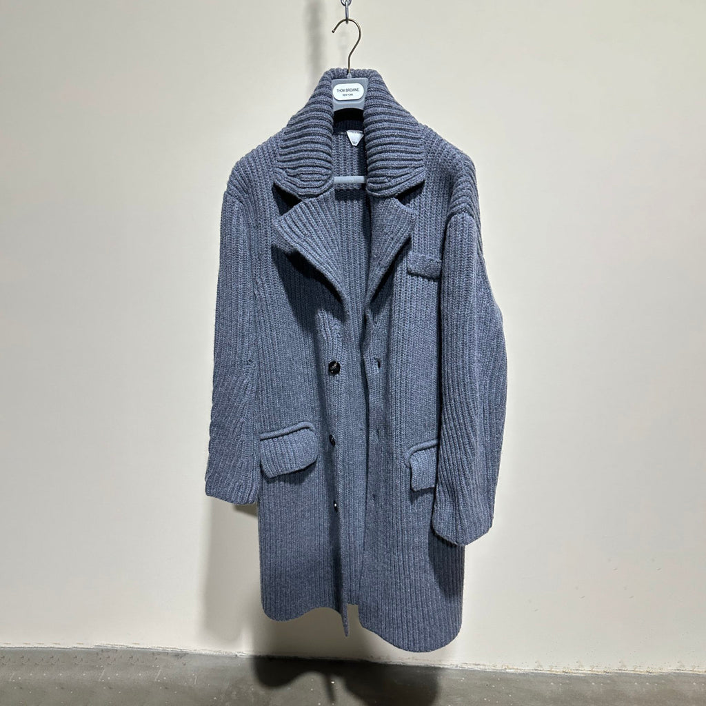 Bottega Veneta Men's Fall/winter Gray Chunky Knit Jacket - Comfortable Warmth. Functional Pockets And Minimalist Design #75722