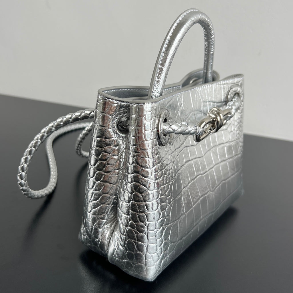 Bottega Veneta  Andiamo Mini Crocodile Pattern Handbag Stylish And Elegant Bags In Gold And Silver Bag Bags Metallic-colored Leather Tends To Fade Easily #196