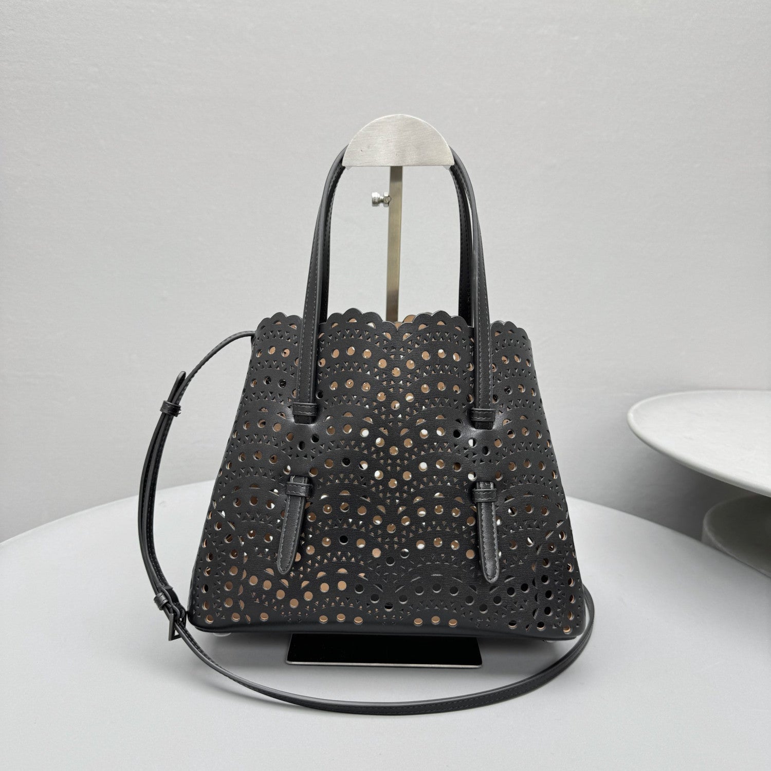 Alaïa Mina 25 Bag in Vienne Wave Calfskin #336432