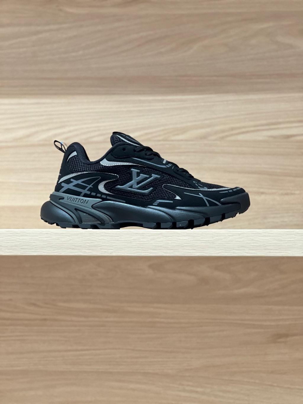 LOUIS VUITTON LV Tatic Runner Sneaker #386159
