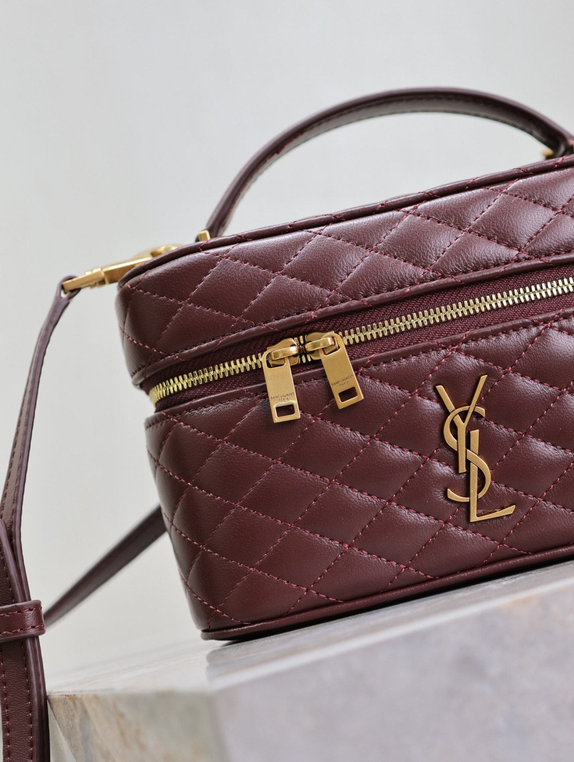 SAINT LAURENT GABY VANITY BAG Ladies Solid Color Detachable Adjustable Shoulder Strap Lambskin Shoulder Handbag Cosmetic Bag #76574