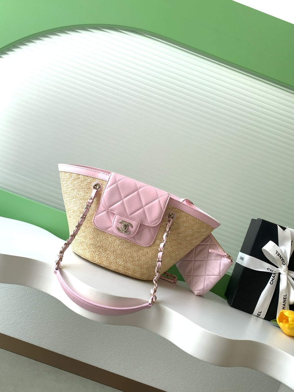 Chanel 26C Straw Basket Bag Lafite Grass White Leather Spliced Tote Bag # 371396