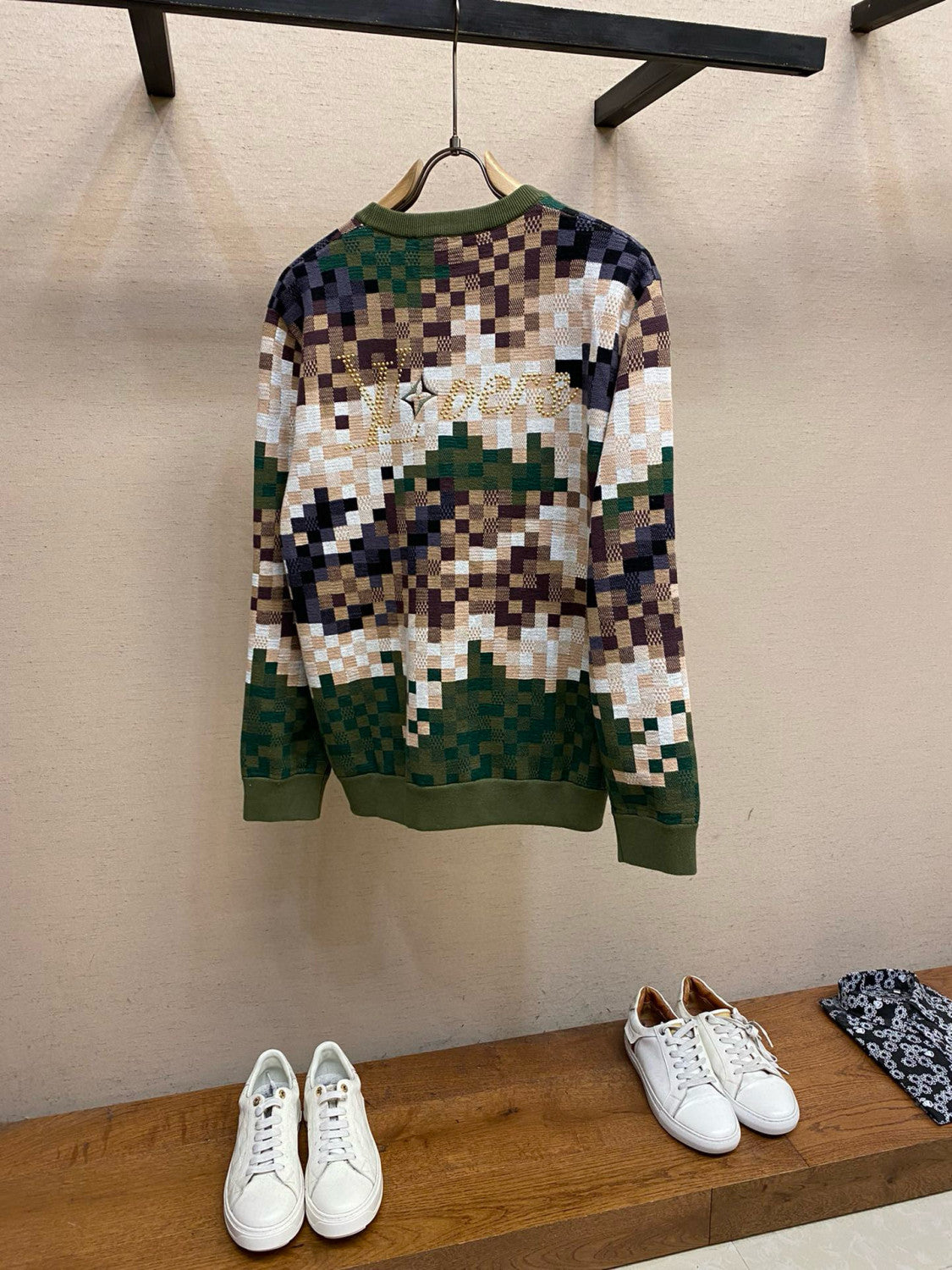 Louis Vuitton Co-ed Autumn/Winter Camouflage Green Checkerboard Wool Knit Sweater #97499