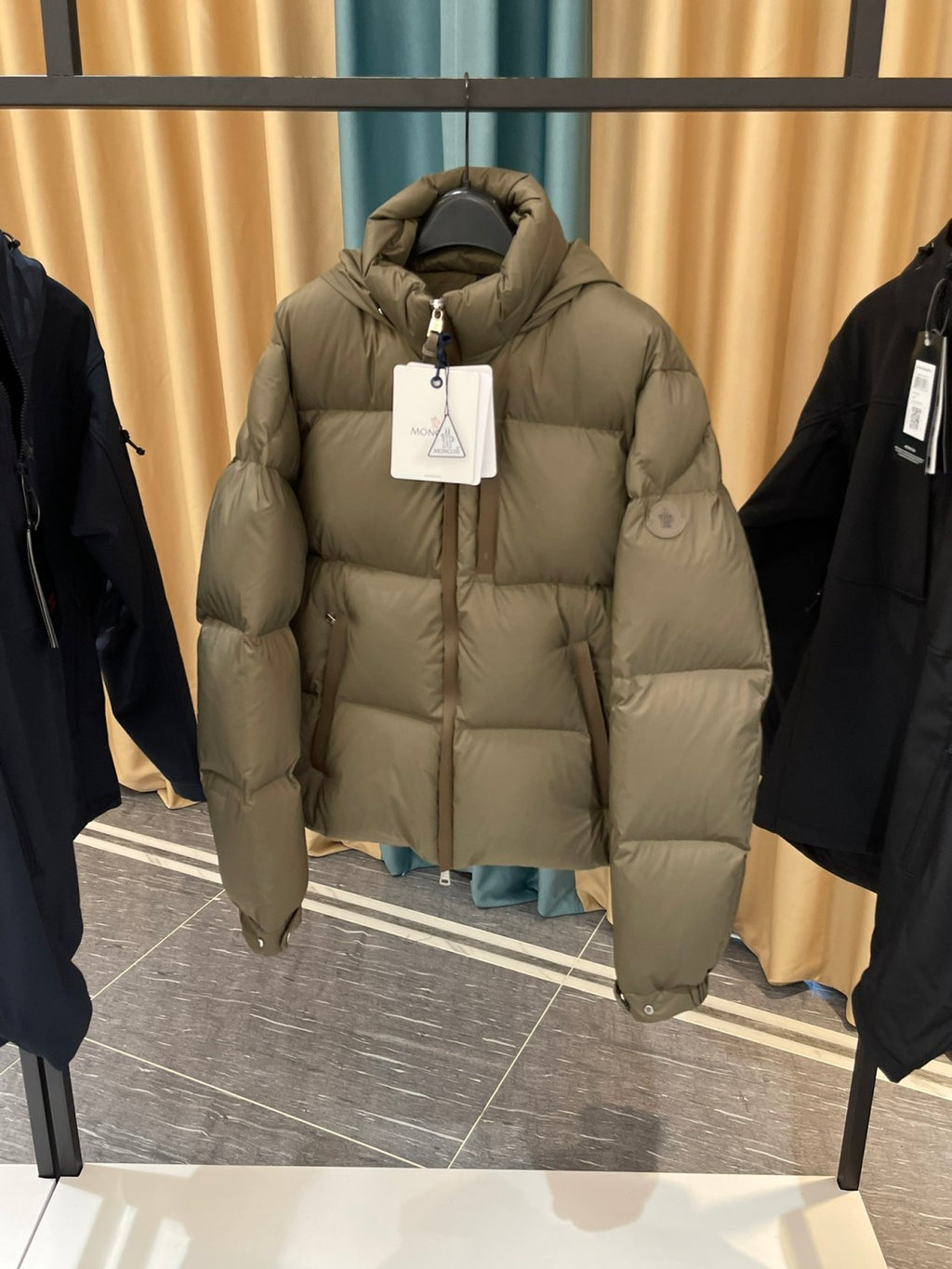 Moncler Men's Autumn and Winter Solid Color Standing Collar Zipper Long Sleeve Puffer Down Jacket #73584