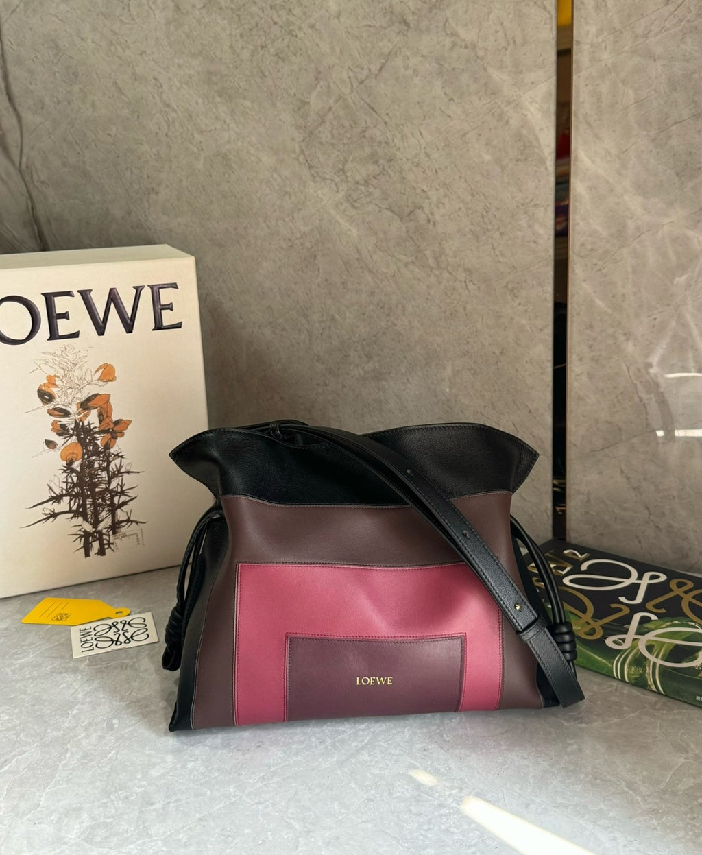 LOEWE Flamenco x Albers  Medium Nappa Leather Flamenco Clutch Caramel Bright Green Logo Classic Cowhide Colorblocked Clutch Bag #332361