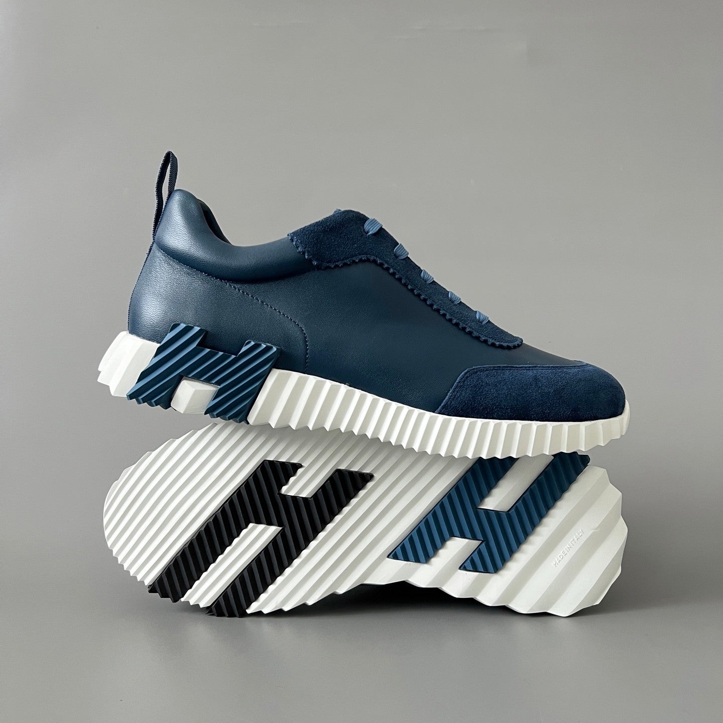 Hermes Bouncing Sneakers Men's Solid Color Leather and Suede Mesh Low-Top Lace-Up Shoes #77212