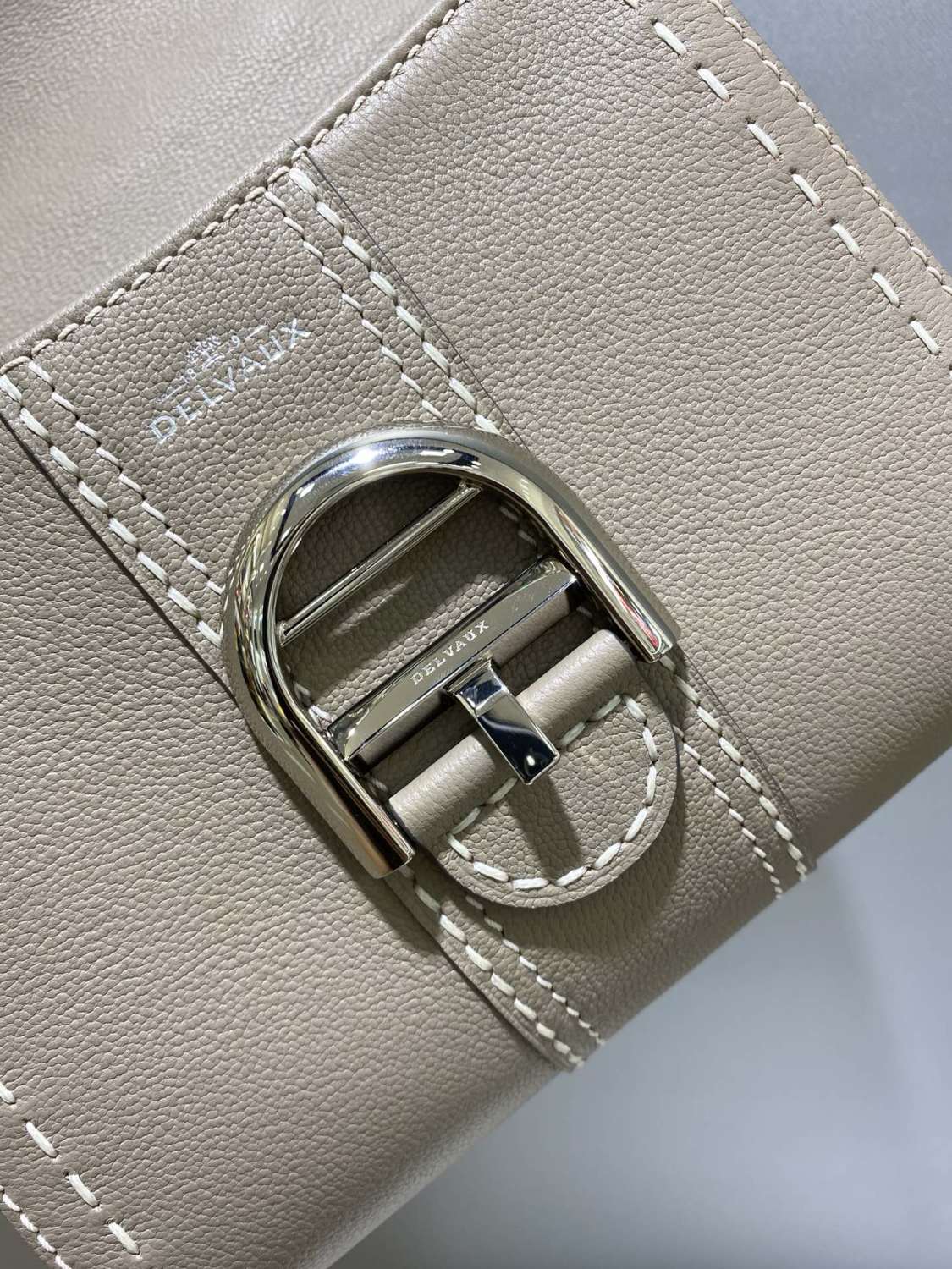 Delvaux Women's Outside Stitching Solid Color Calfskin Handheld Slanting Shoulder Bag Bag #75294