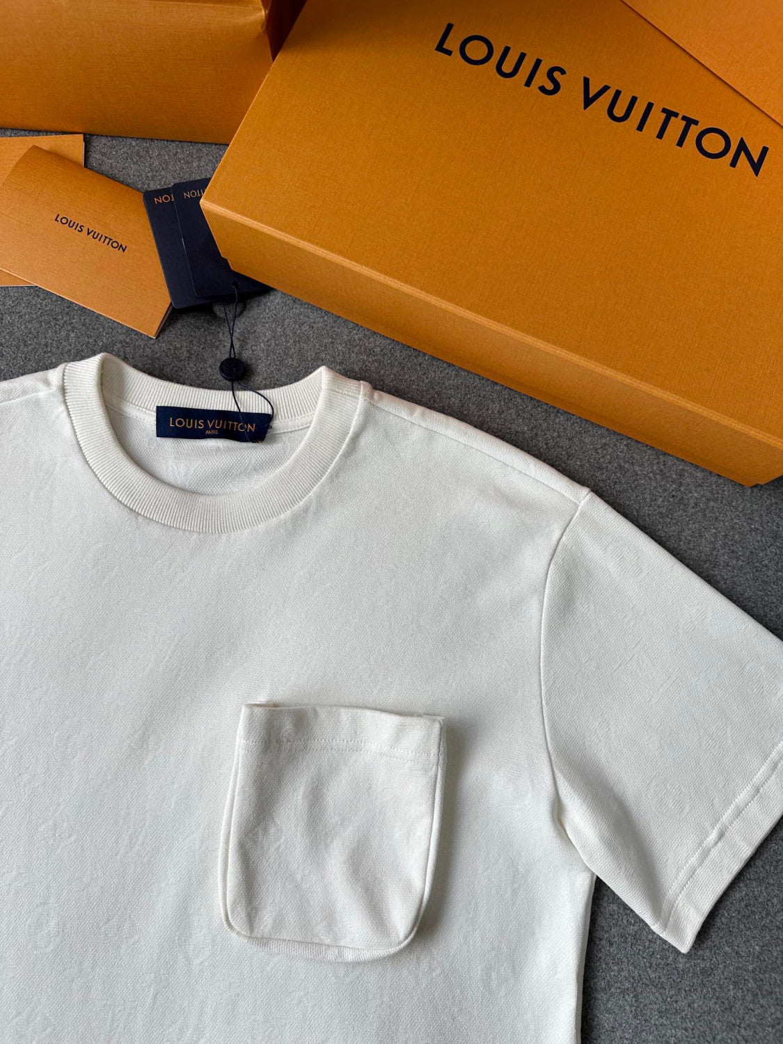 Louis Vuitton Cotton Pocket Short Sleeve T-Shirt #96181