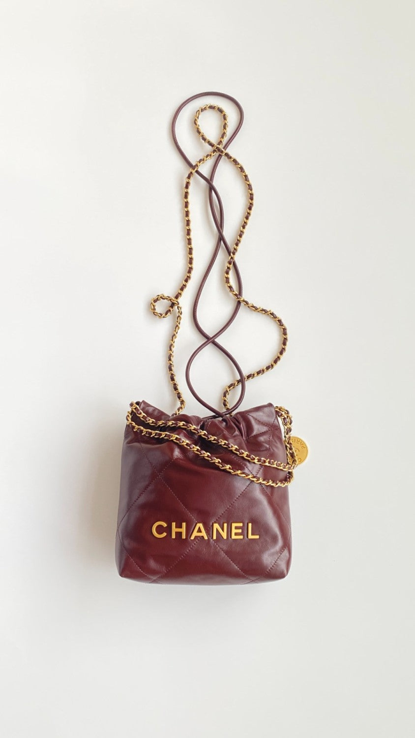 Chanel 22 Bag Mini Bags 18 X 20 X 6.5 CM Collection Link Suede Rivet Style Antique Silver Buckle Italian Bonaudo Suede Calfskin Apricot Silver Buckle Women's Luxury Chain-strap Tote Bag Bags Metallic-colored Leather Tends To Fade Easily  #193540