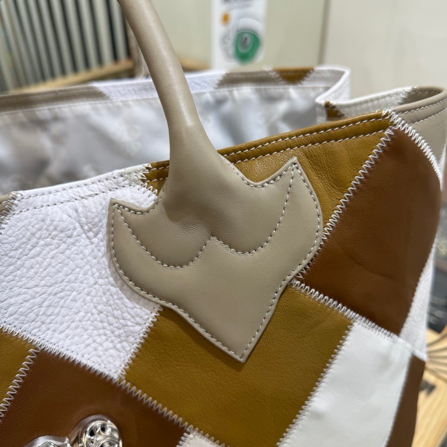 Chrome Hearts Asepne Exclusive Latest Large Heart-Shaped Tote Bag Coffee Brown Color-Block Handbag Fashionable Oversized Bag #194257