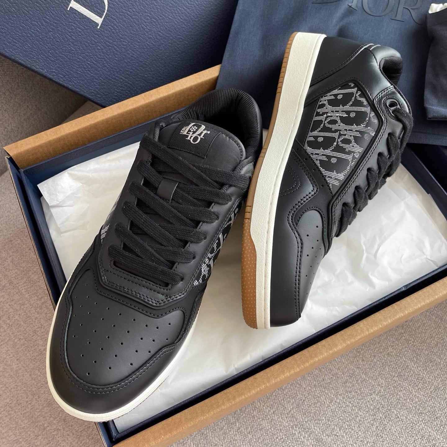 DIOR B27 Uptown Low-Top Sneaker Calfskin Dior Oblique Embossed Suede #376179