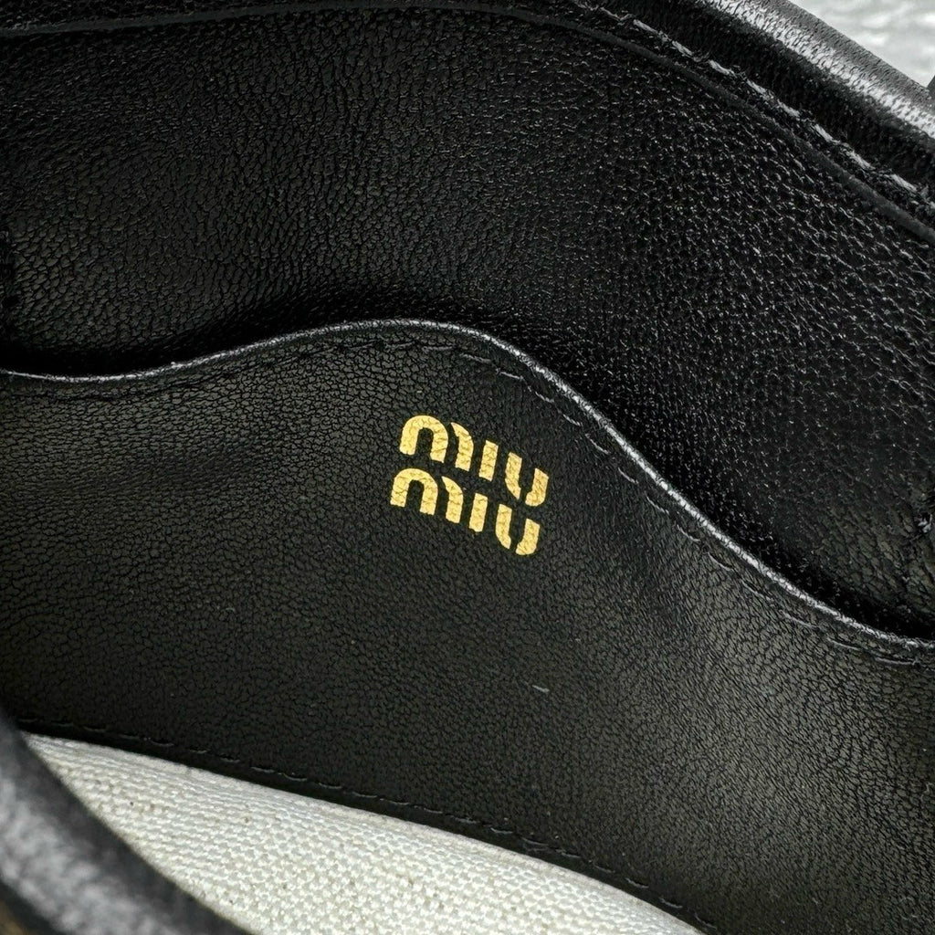 MiuMiu Women's Mini Aventure Leather Bag Jewelry Embossed Logo Zipper Closure Casual Tote Bag Bags #71932